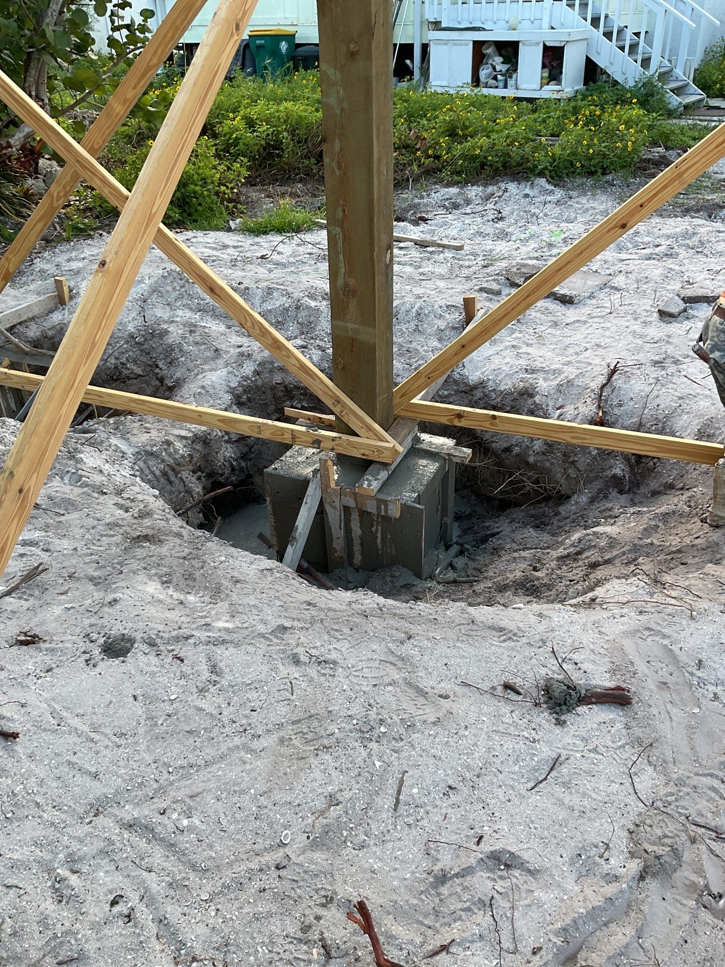 Raising a house on Sanibel Island by Southern Gulf Construction