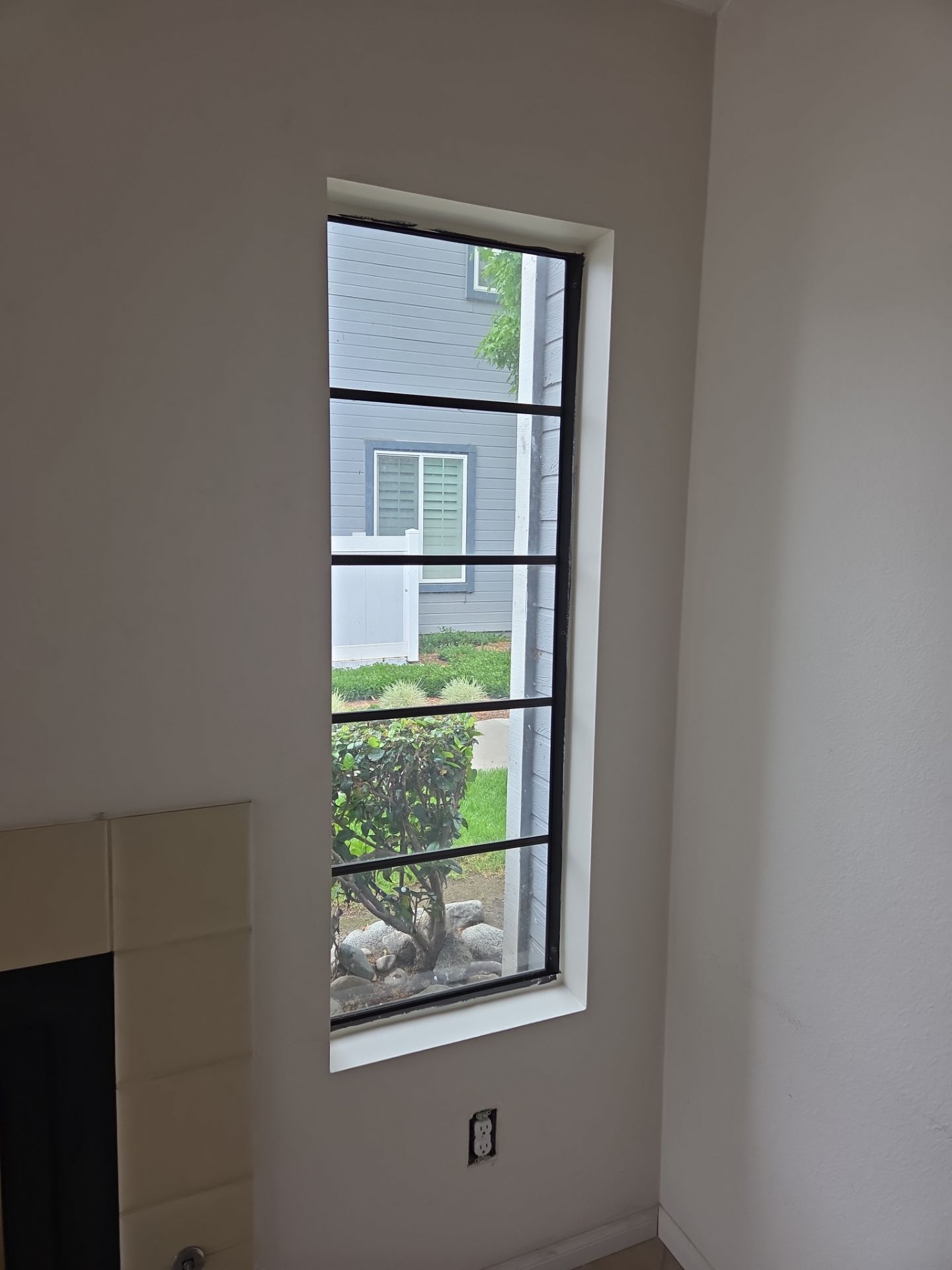 Window Installation using Milgard V300 Trinsic with grids by American Window Company