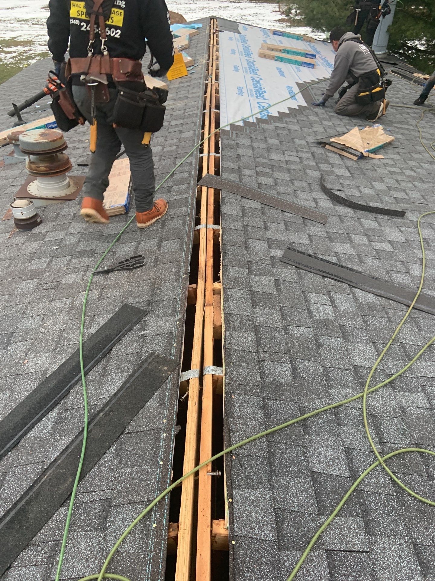 Roof Replacement using CertainTeed Landmark by 180 Contractors