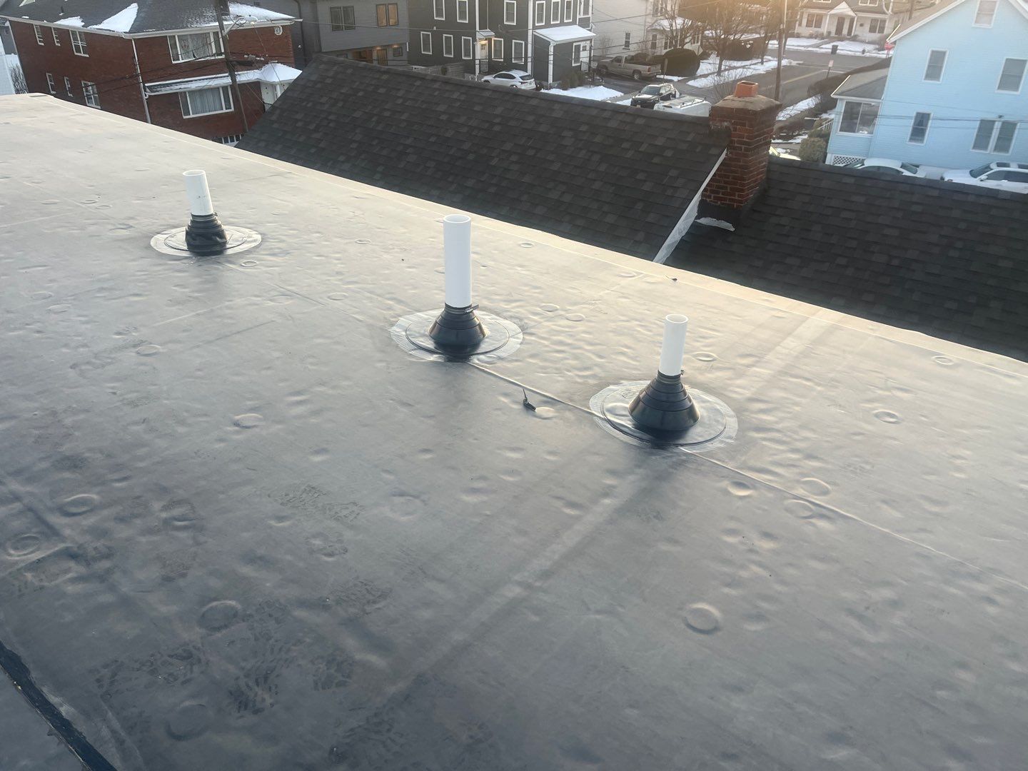 EPDM Roofing by CMNG LLC