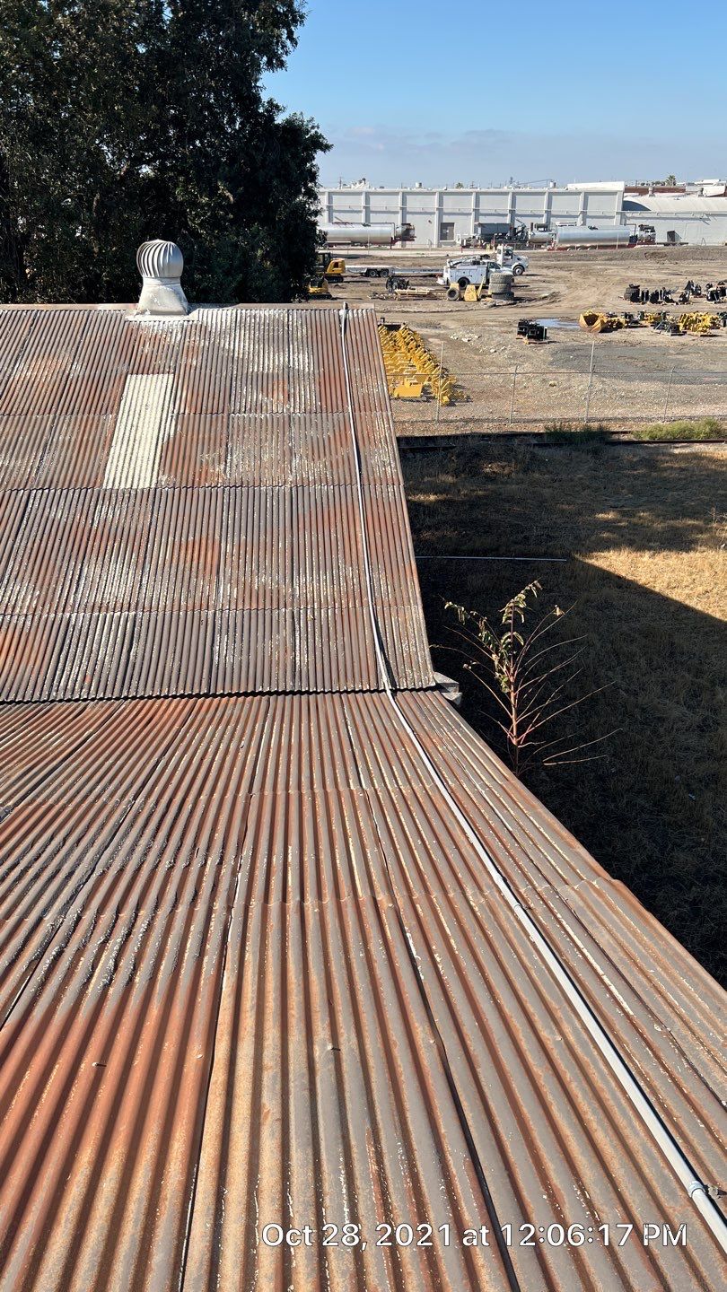 MR Roofing system using Conklin BenchPly system with PUMA top coat by Straight Edge Roofing Inc