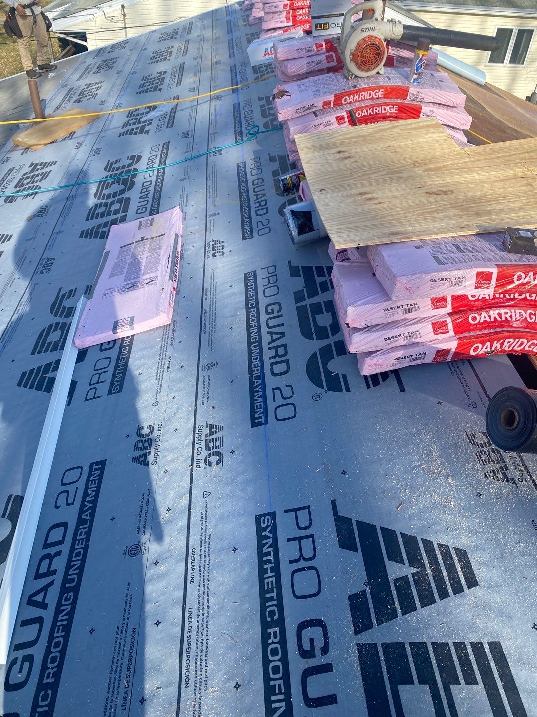 Residential Roofing Installation using Owens Corning Oakridge, Desert Tan by Absolute Roofing and Construction