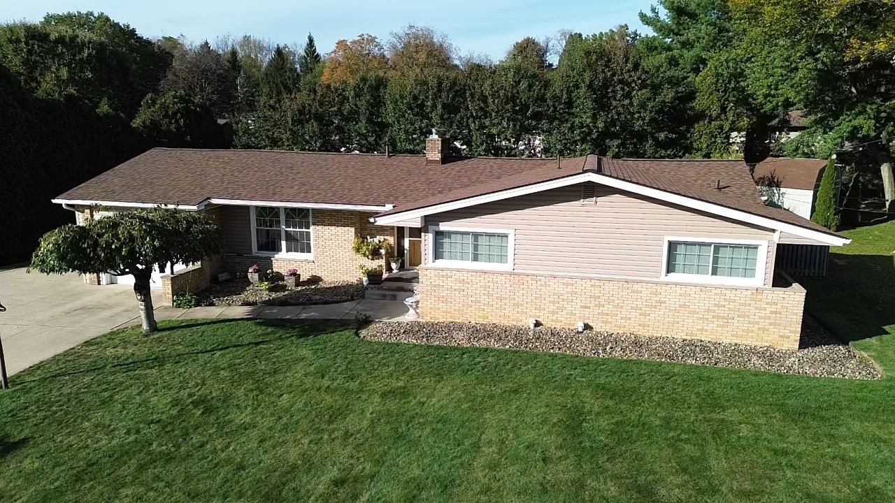 Atlas Pinnacle, Color, Burnt Hickory, Drip Edge, Color, Musket Brown by Eagle Eye Roofing