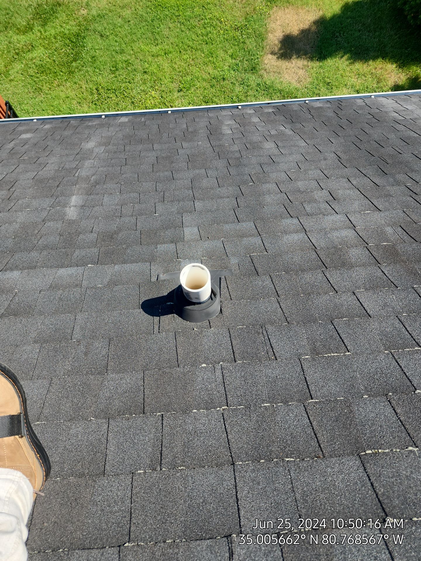 Quick roof repair by Best Roofing Now LLC