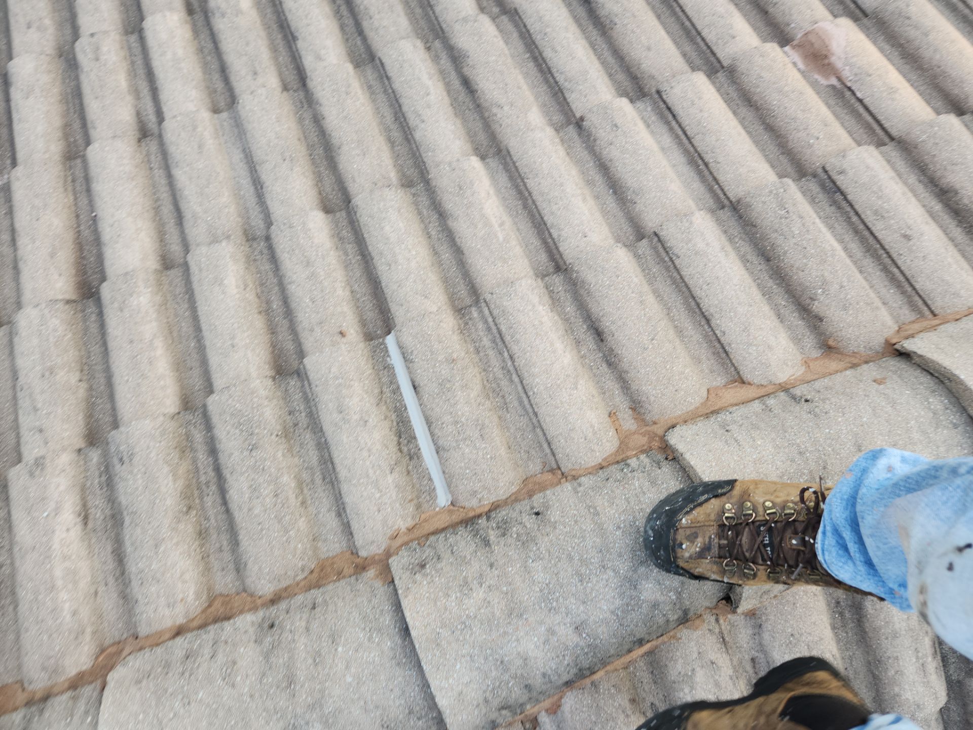 Tile Roof Repair in Lake Worth – Clear Communication & Quality Workmanship by Aastro Roofing
