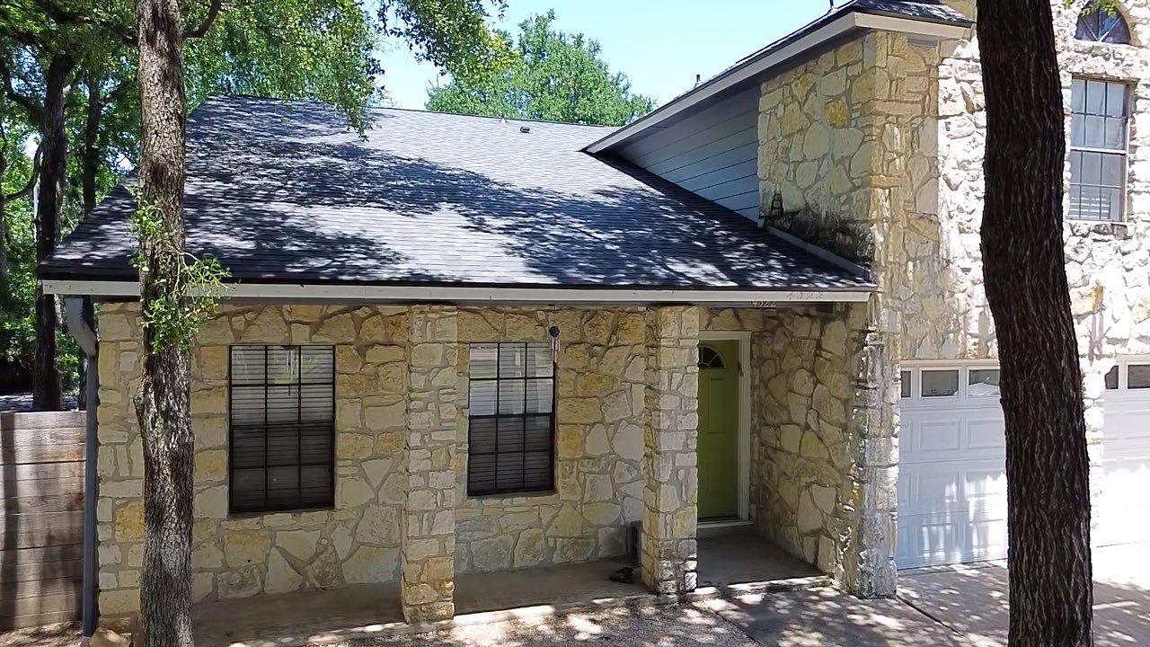 Onyx Black - Owens Corning TruDefinition Duration by RoofsOnly.com