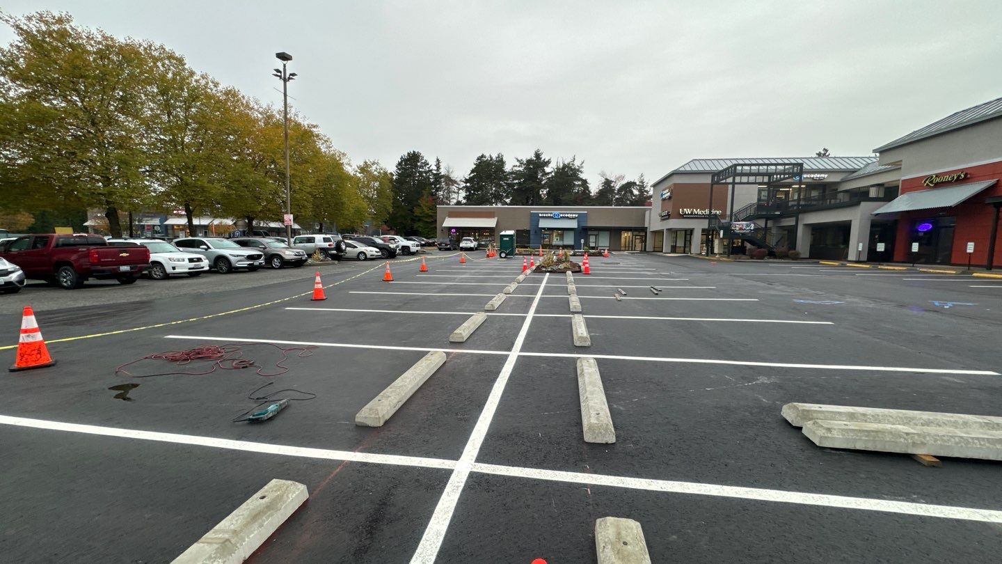 Colliers - Woodinville New Asphalt Parking Lot by Jireh Asphalt & Concrete Inc 