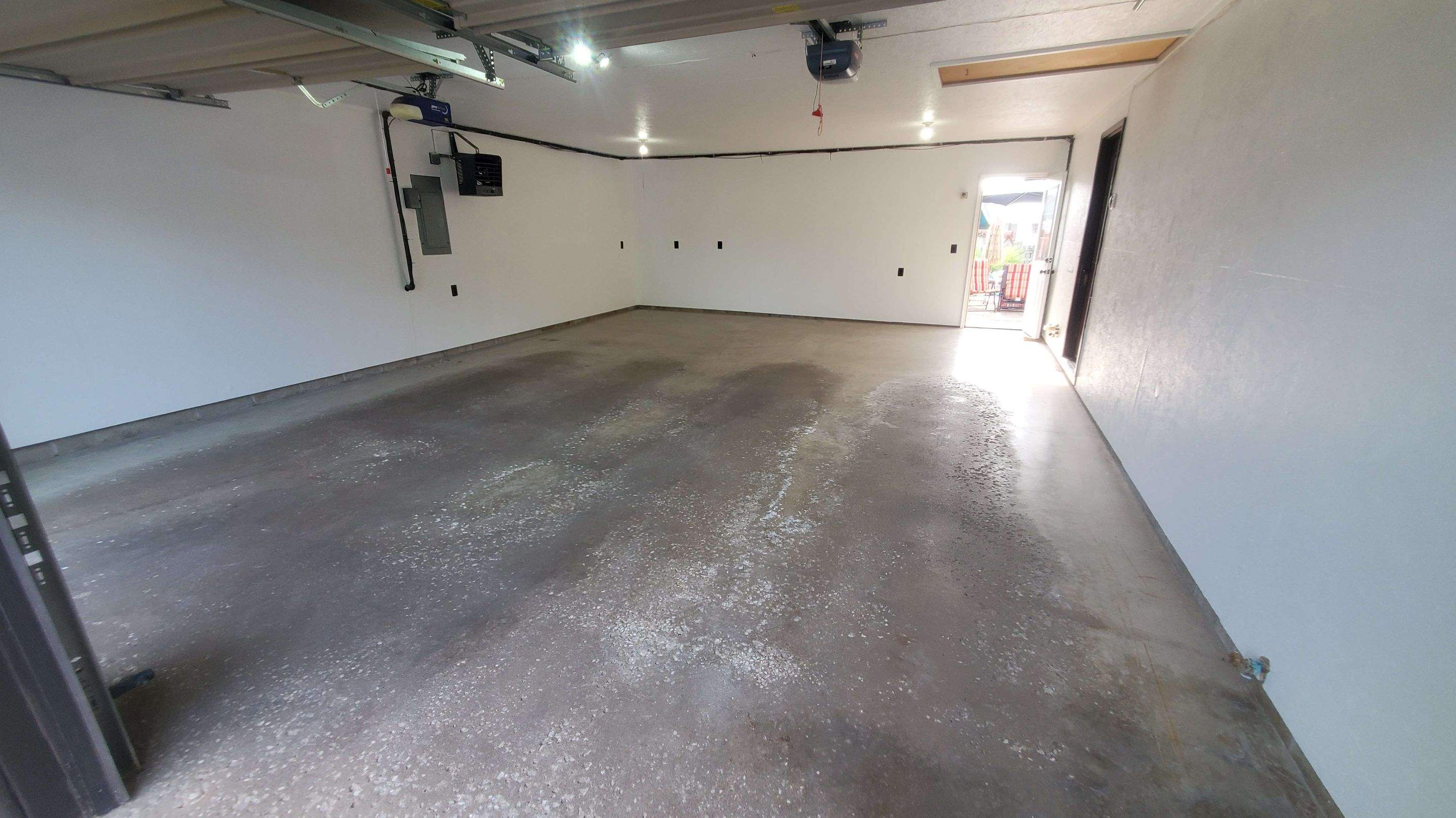 Creekbed Garage Morton by Loud Bros