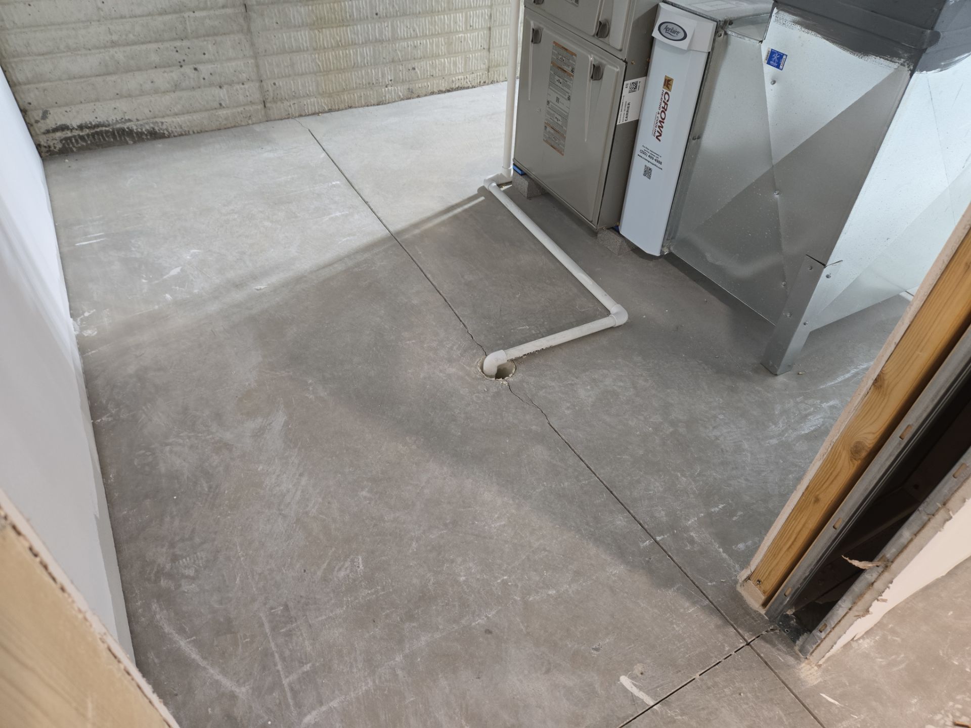 Basement in Driftwood - Lake Milton, OH by Alexander Concrete Coatings