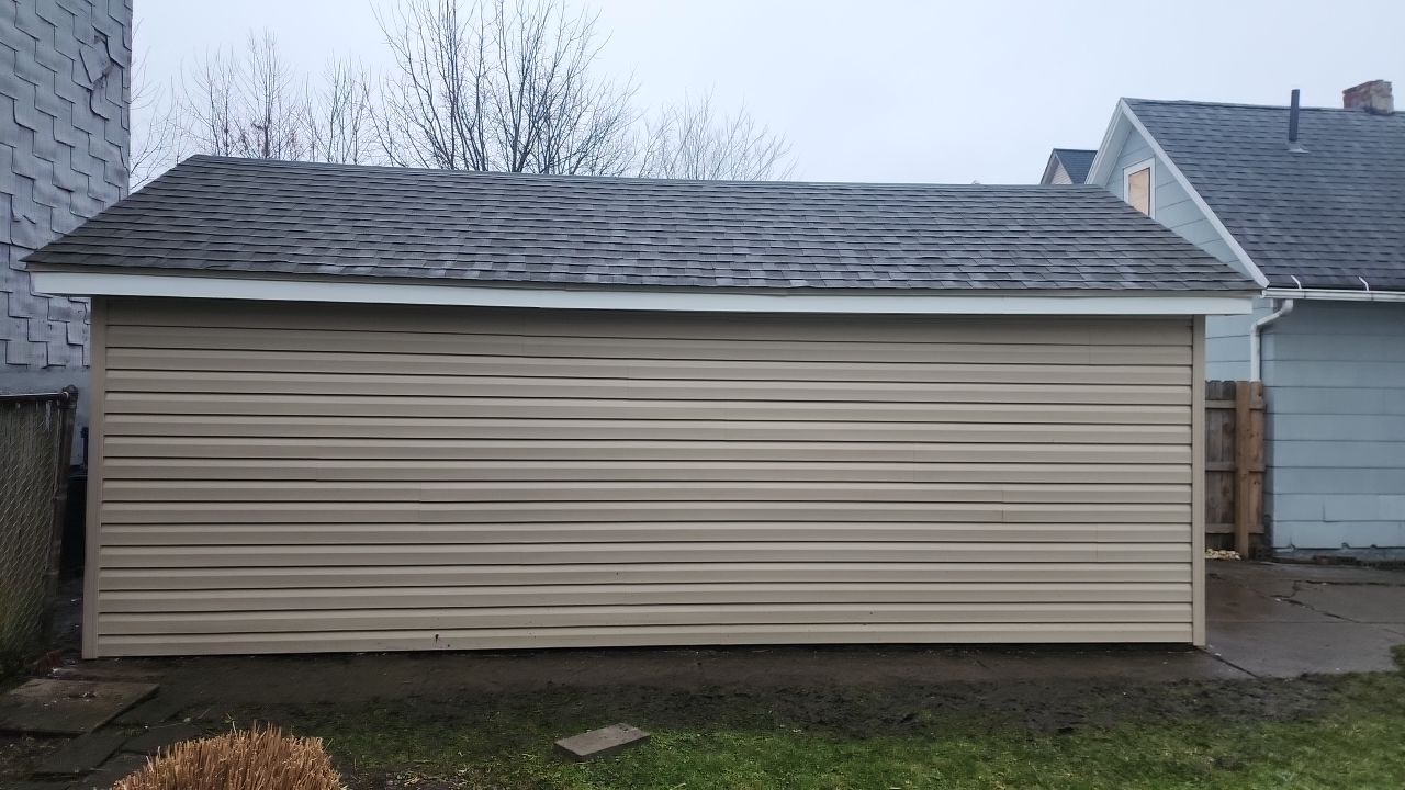 Exterior Siding  by Ivy Lea Construction