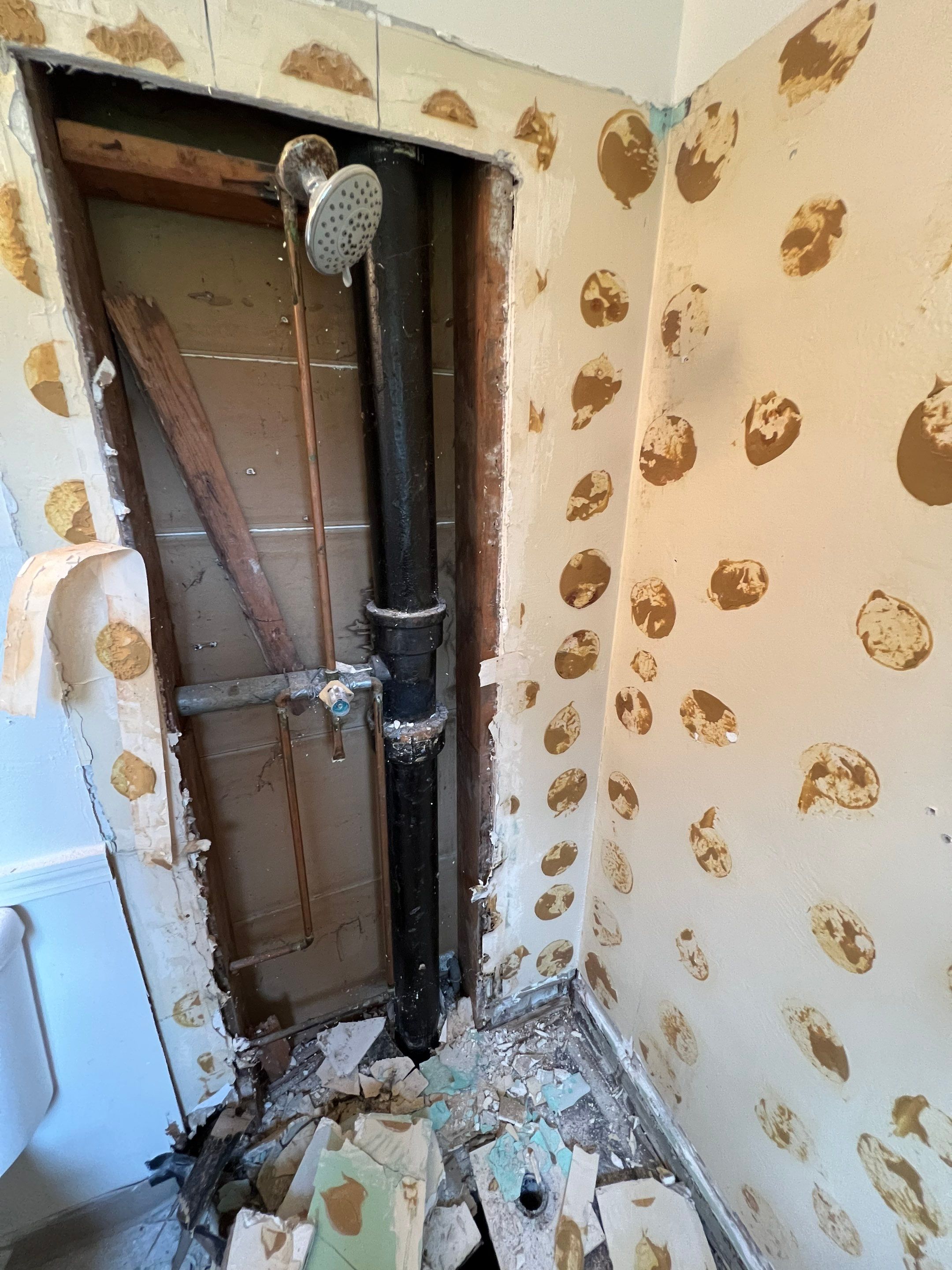 Bathroom Renovation by Handyman State LLC