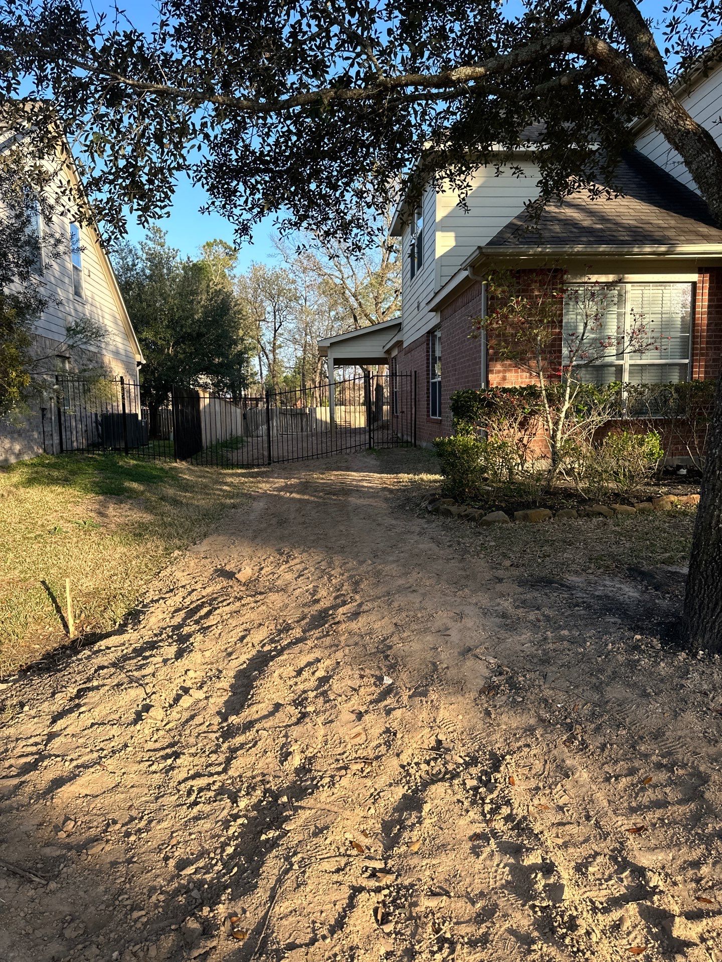 Pool, Patio Cover and Summer Kitchen in Creekside by SophAlx LLC