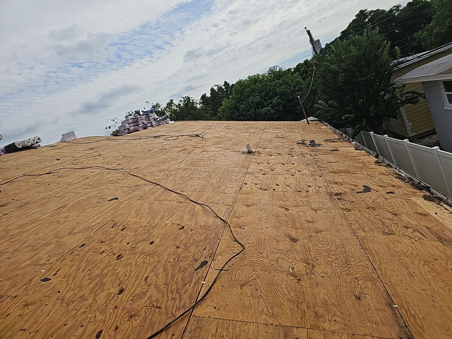Project in Largo 33770 by Mitchell Roofing Company LLC 