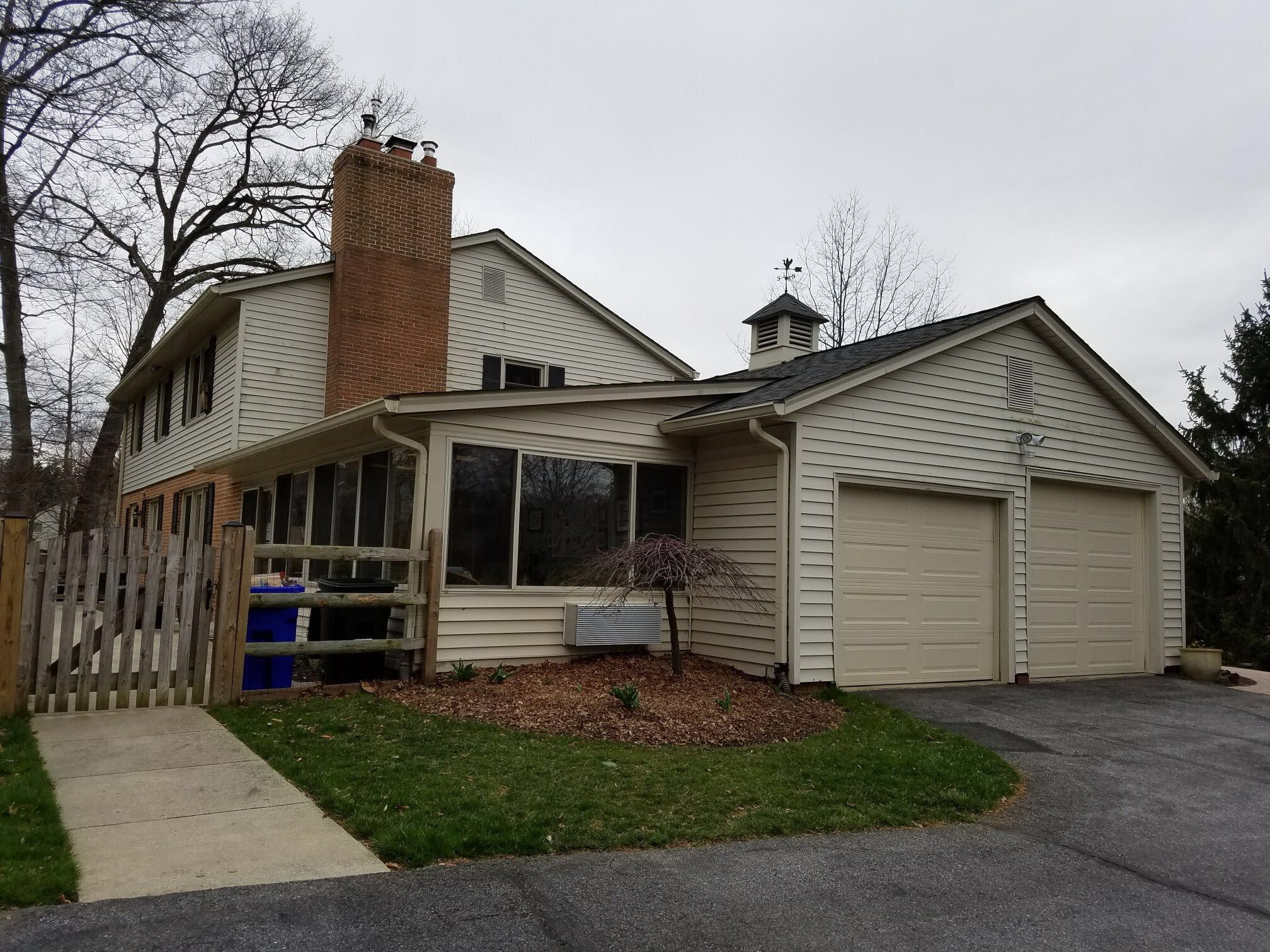Siding and Roof Replacement by American Home Contractors