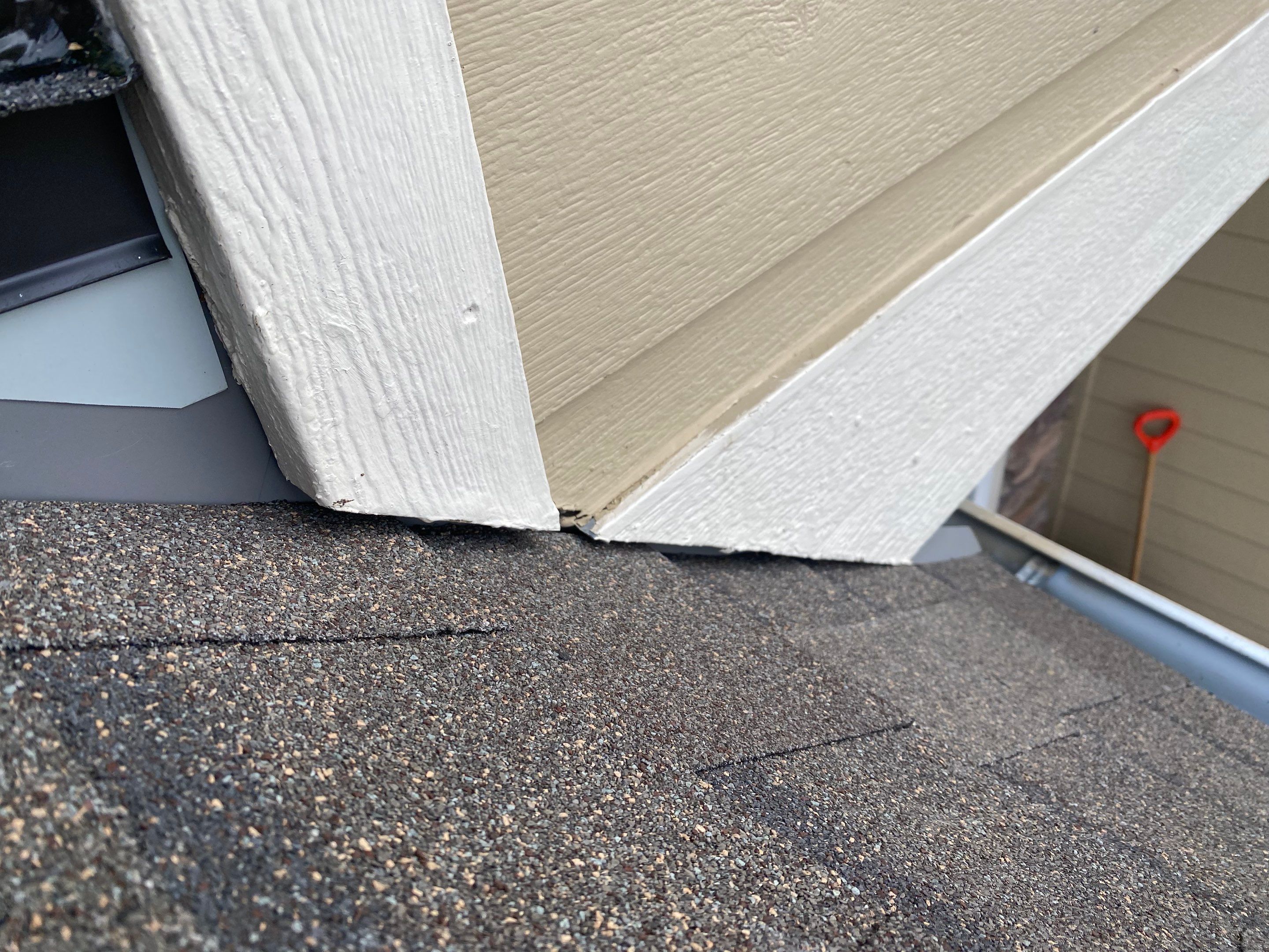 Resdiental Hail Damage Roof Replacement using Atlas Pinnacle Class 4 Impact Resistant "Weathered Wood" color by Black Belt Roofing