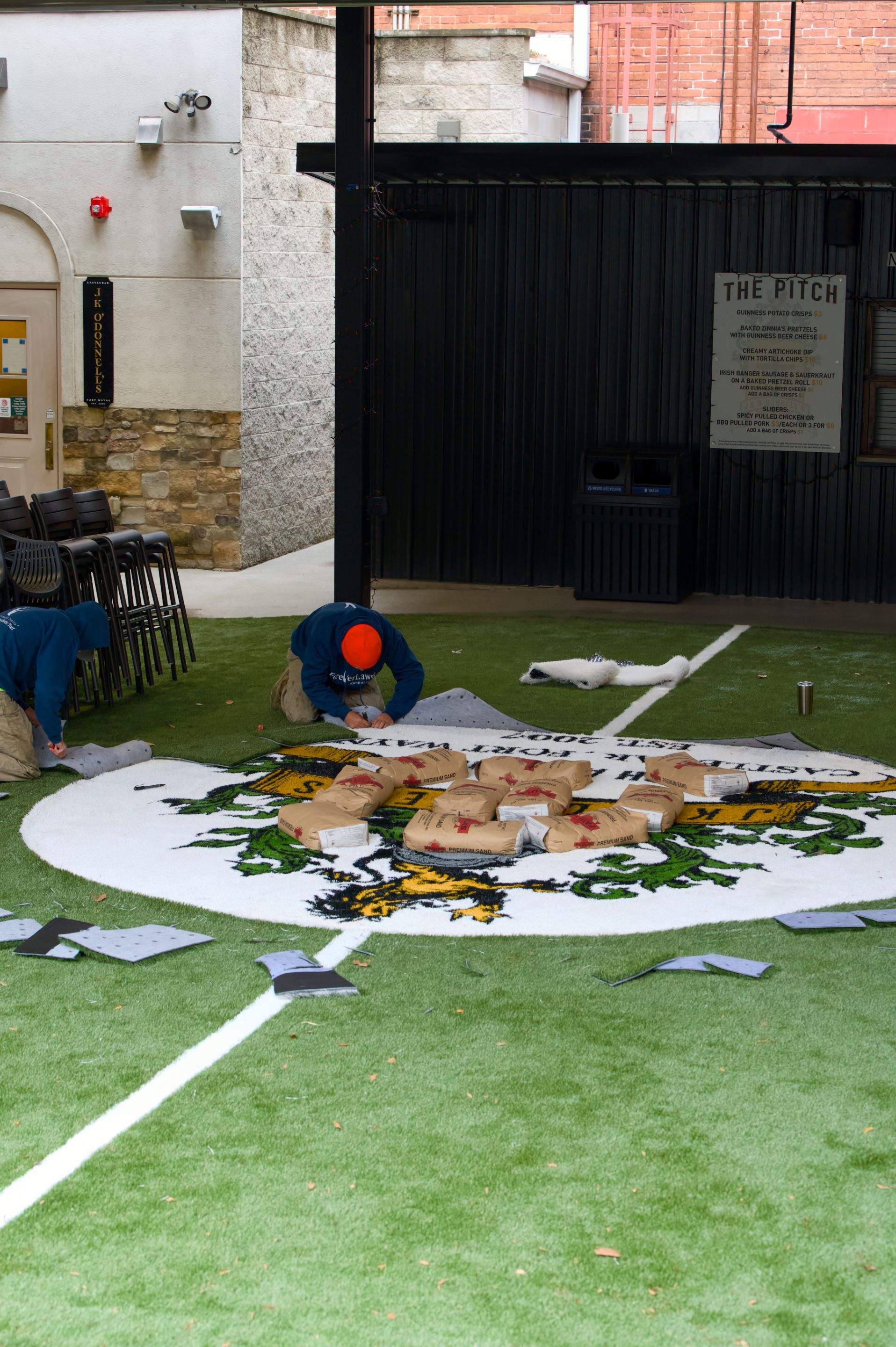 JK O'Donnell's Irish Pub by ForeverLawn NEIN/INDY