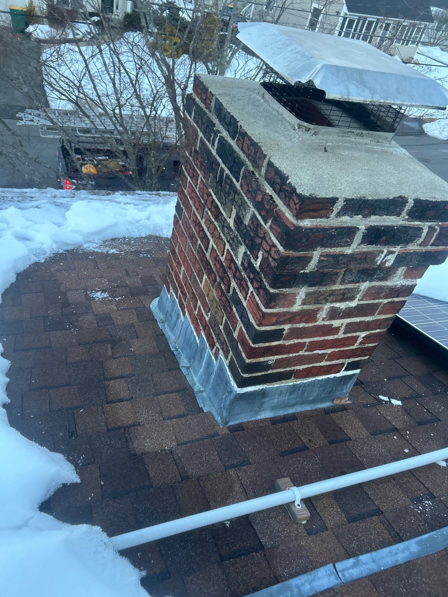 Ice Dam Removal & Snow Removal in Woburn, MA by Mighty Dog Roofing of Greater Middlesex County