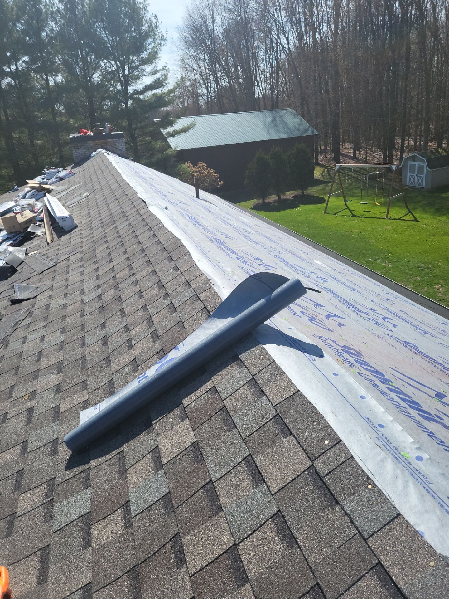 Atlas Pinnacle Color: Majestic Shake; Drip Edge Color: Royal Brown by Eagle Eye Roofing