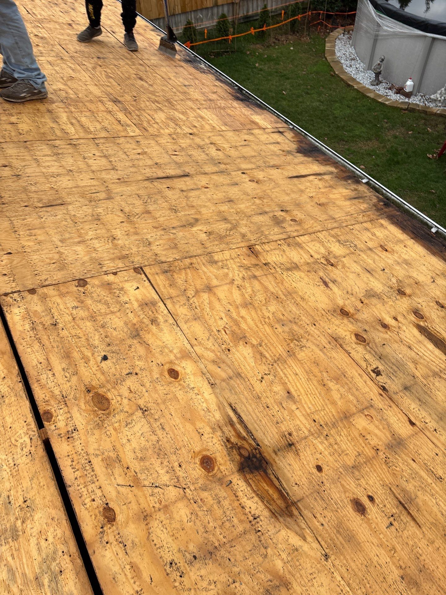 Garage Roof Installation using GAF Timberline HDZ Charcoal by Rainstoppers Roofing