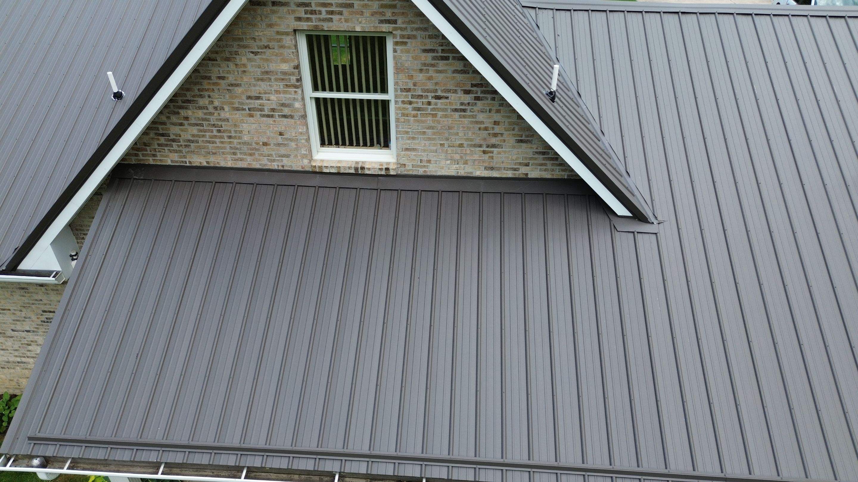 Jones Residence by Omnia Roofing