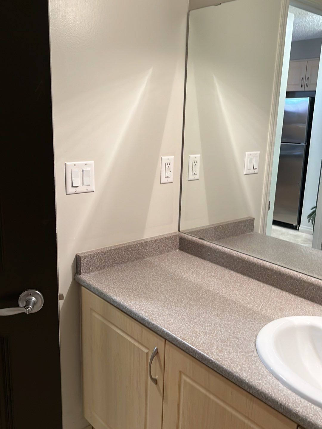 Moveout Clean - Very dirty by Tidyups Cleaning Service Inc
