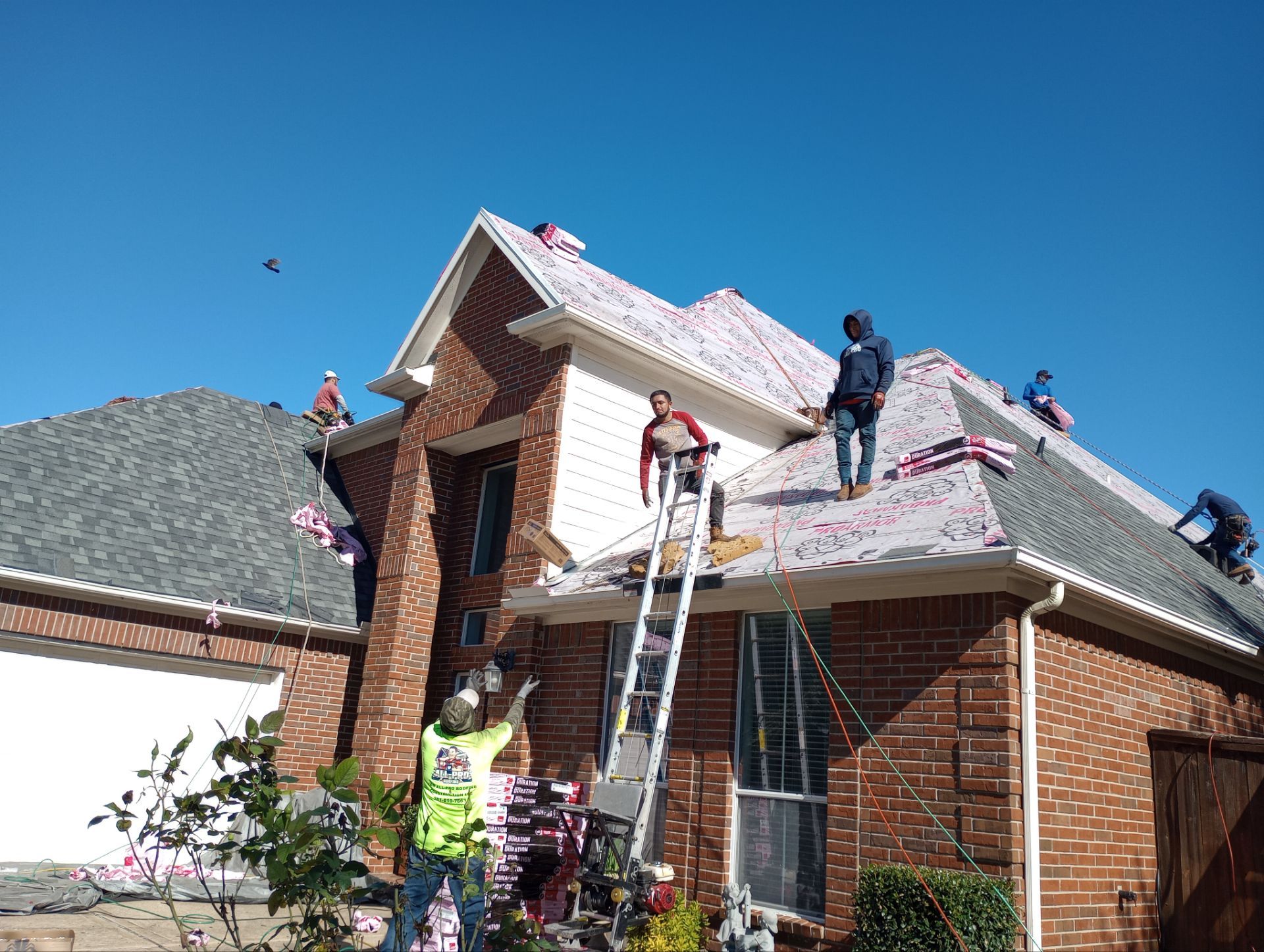 Residential Roofing Installation using Owen's Corning Duration (Lifetime) Shingles by Roof Repair Company