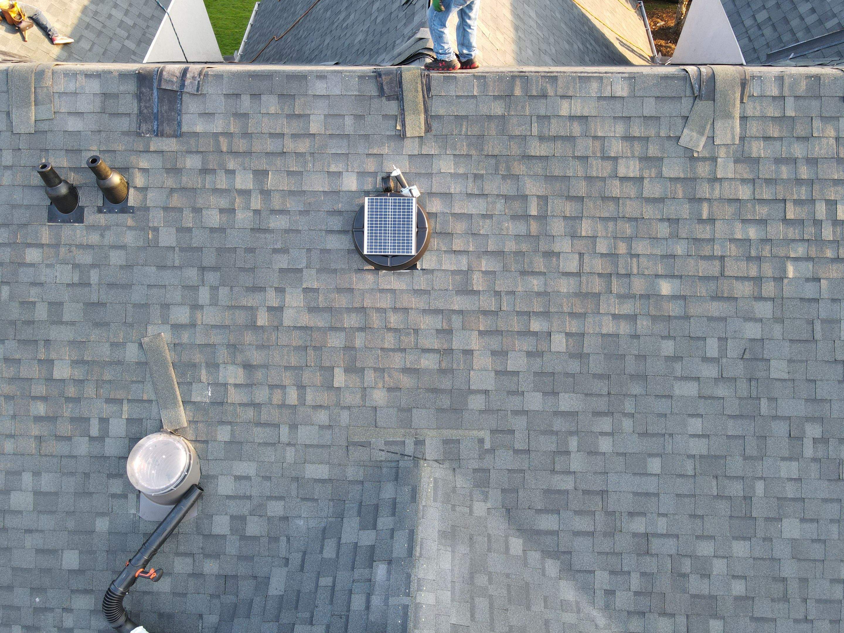 Residential Roofing Installation using Owens Corning® Oakridge Estate Gray by Indigo State Roofing