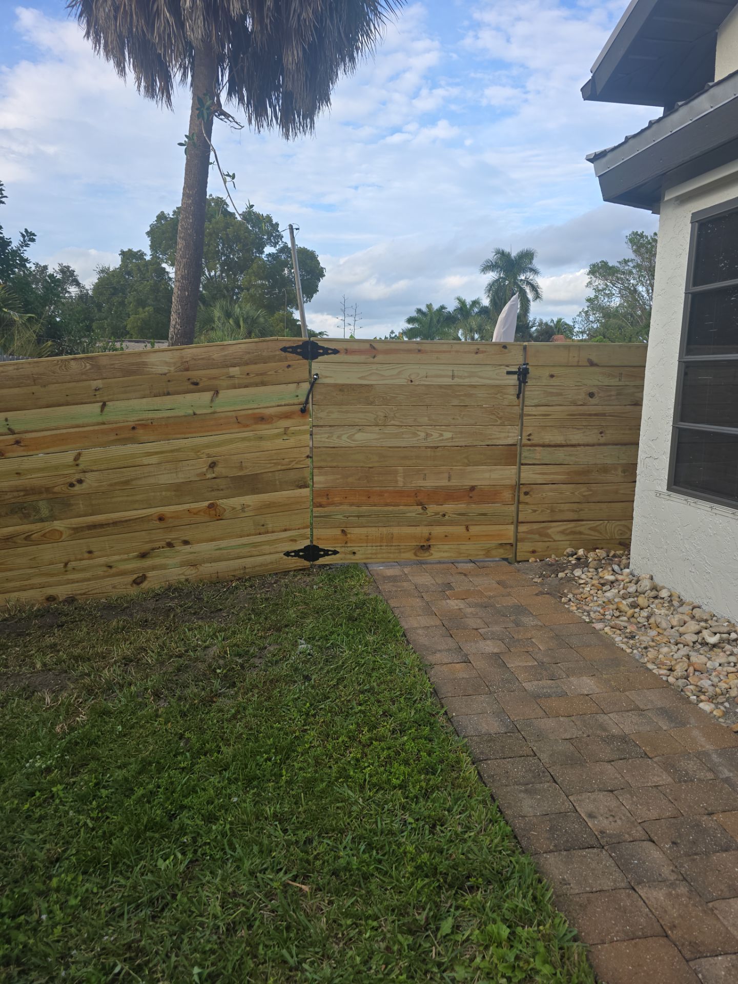 Horizontal Wood Project in Fort Myers by True Fence LLC