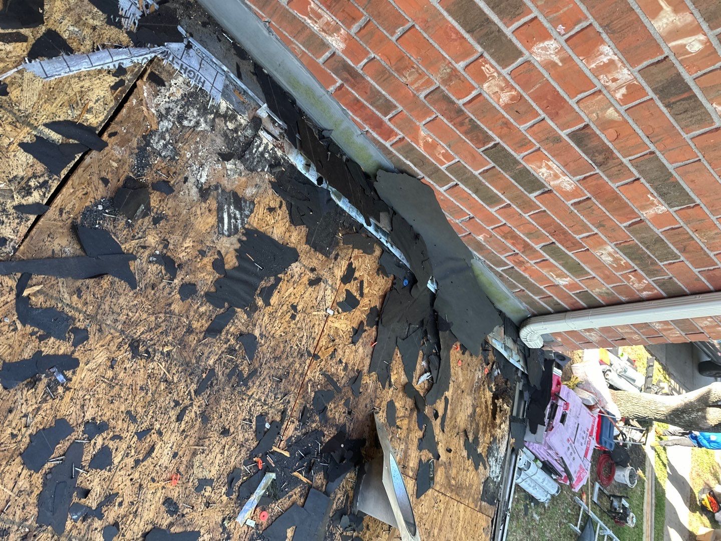 Residential Roofing Installation using Owen's Corning Duration (Lifetime) Shingles by Roof Repair Company