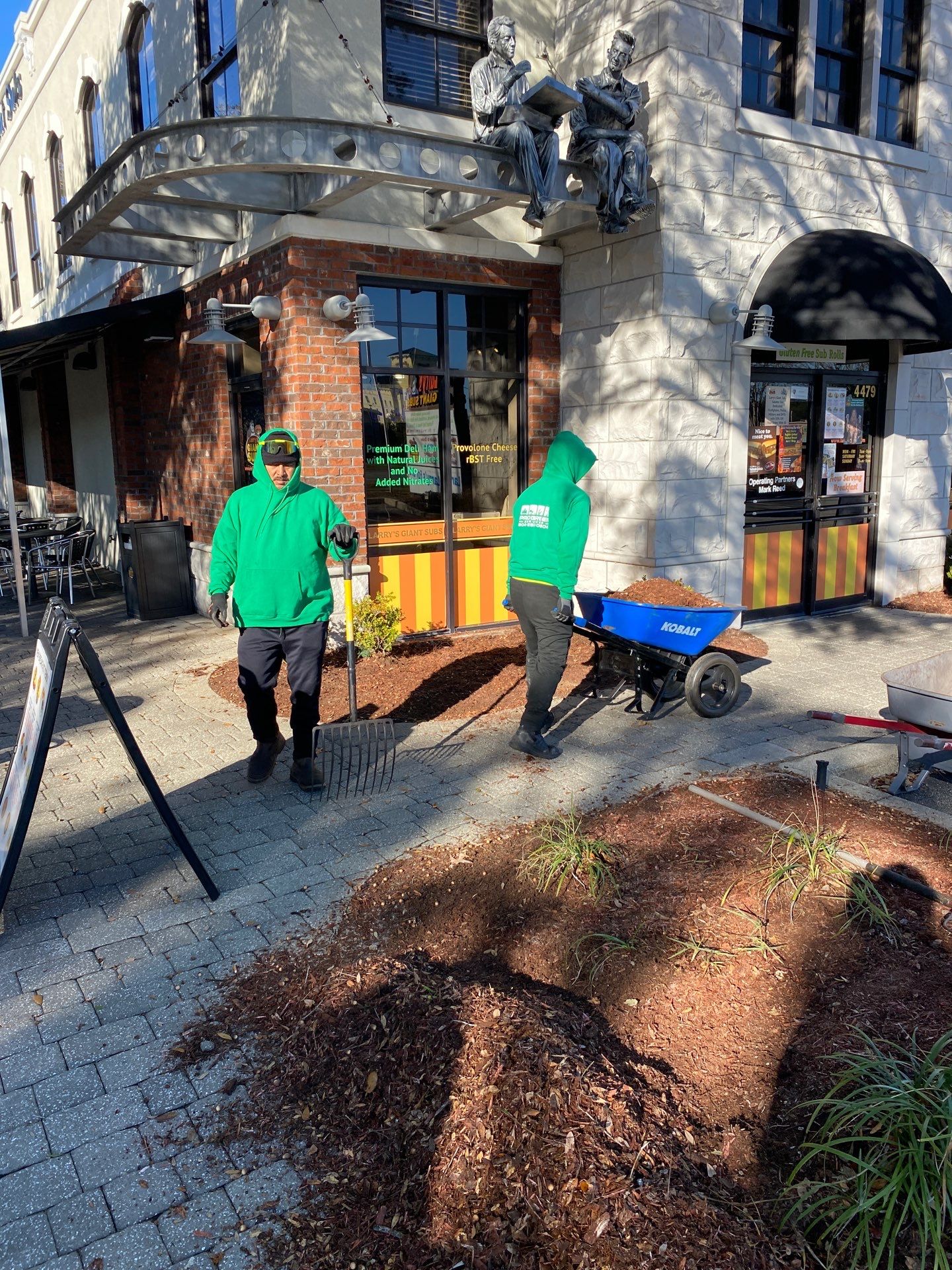 Larry’s Giant Subs | Rock & Mulch by ProGreen Services