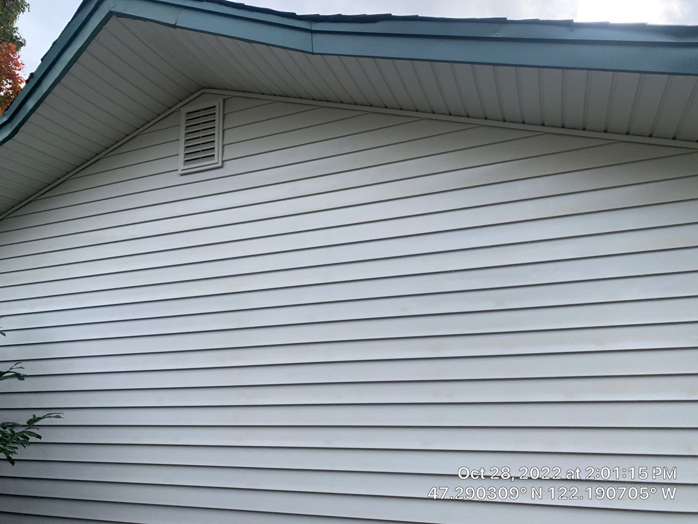 House Washing using SH & H2O by DawnSky LLC