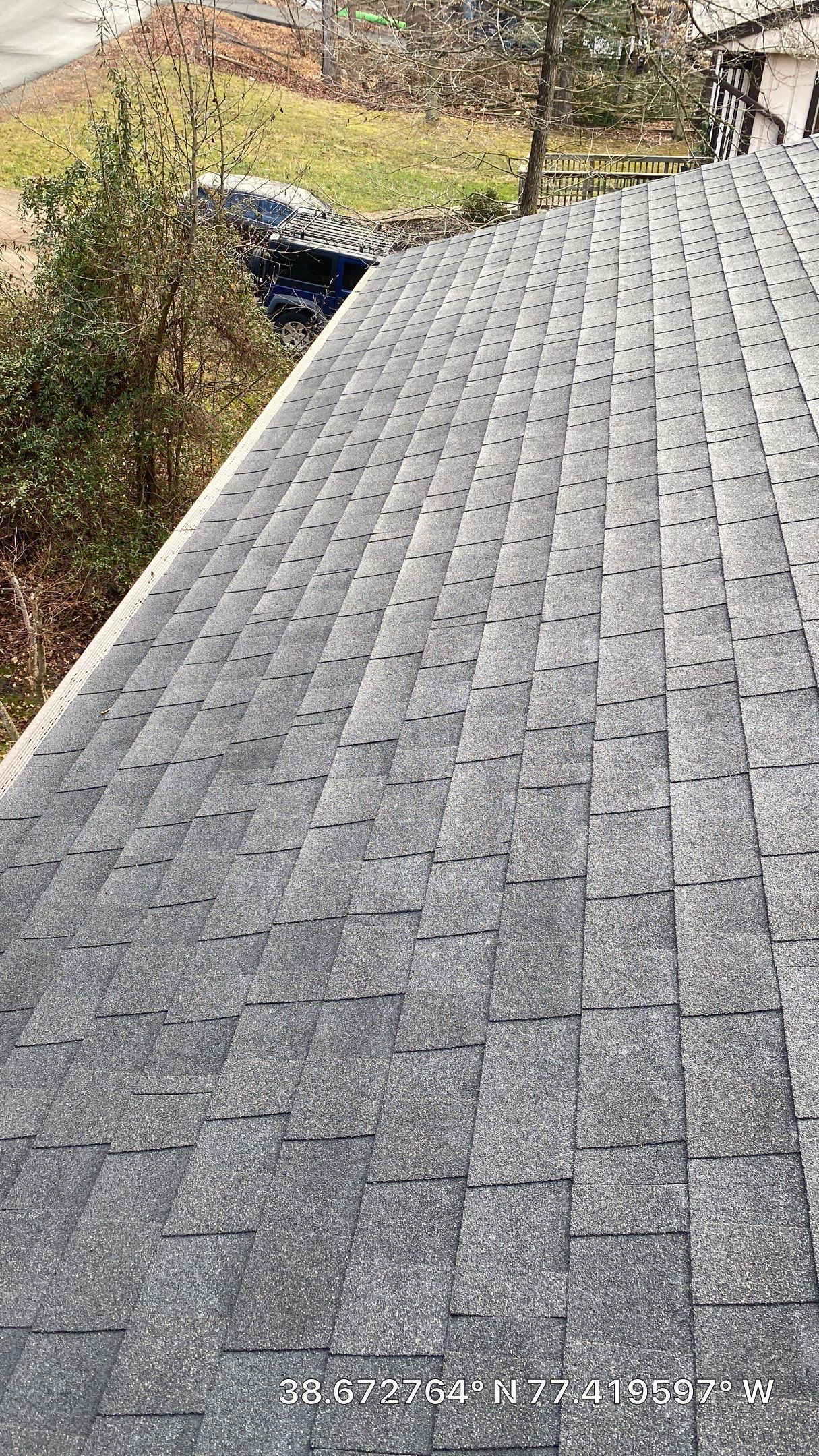 Manassas: CertainTeed Landmark Designer Shingles in Charcoal Black by RM Banning, Inc.
