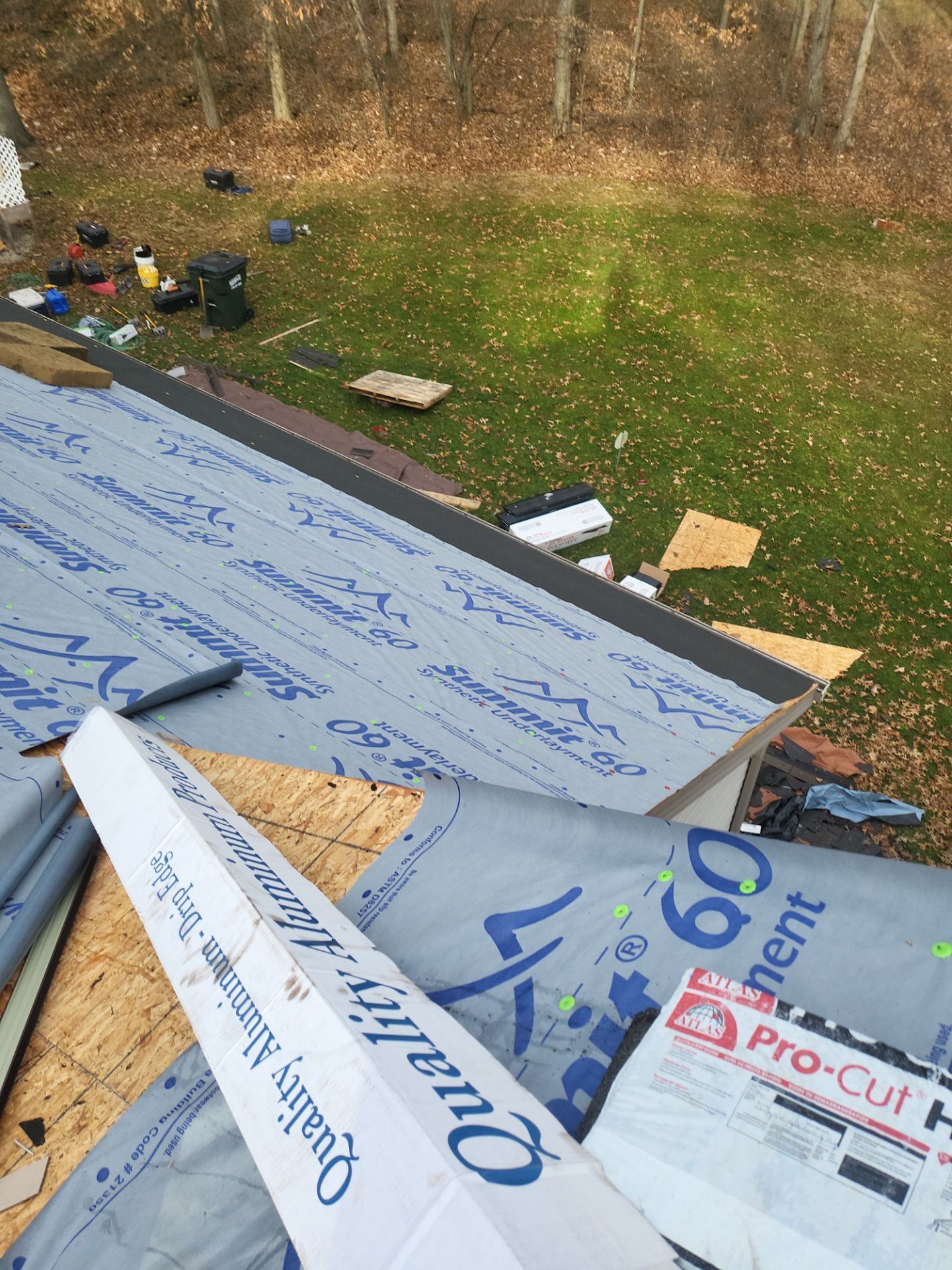 ATLAS PINNACLE COLOR: BURNT HICKORY DRIP EDGE: ROYAL BROWN by Eagle Eye Roofing