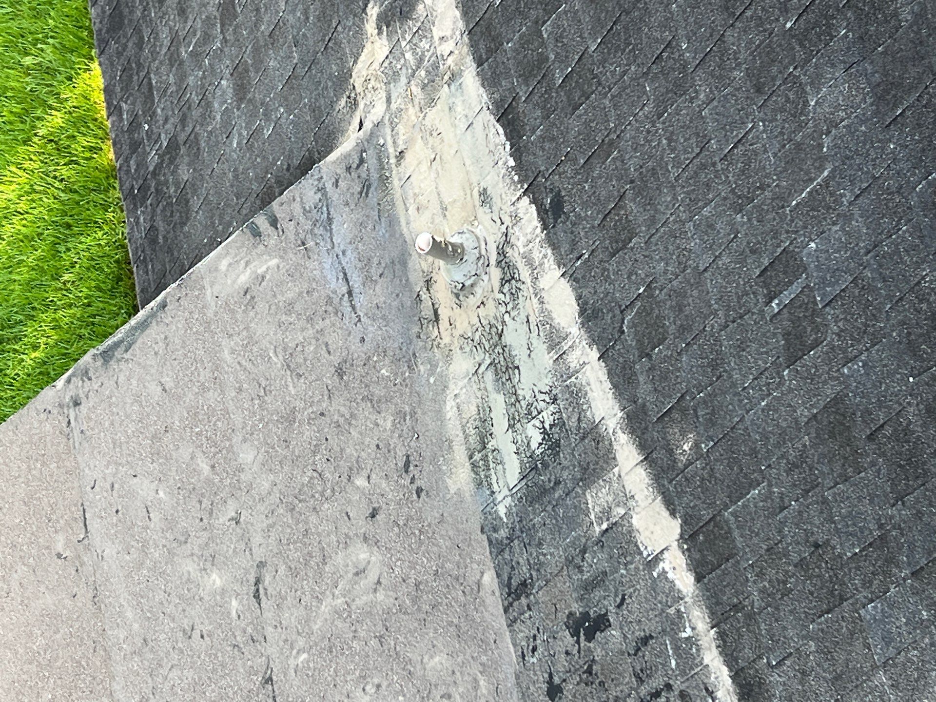 Hail Damage using Owen's Corning Duration (Lifetime) Shingles by Roof Repair Company