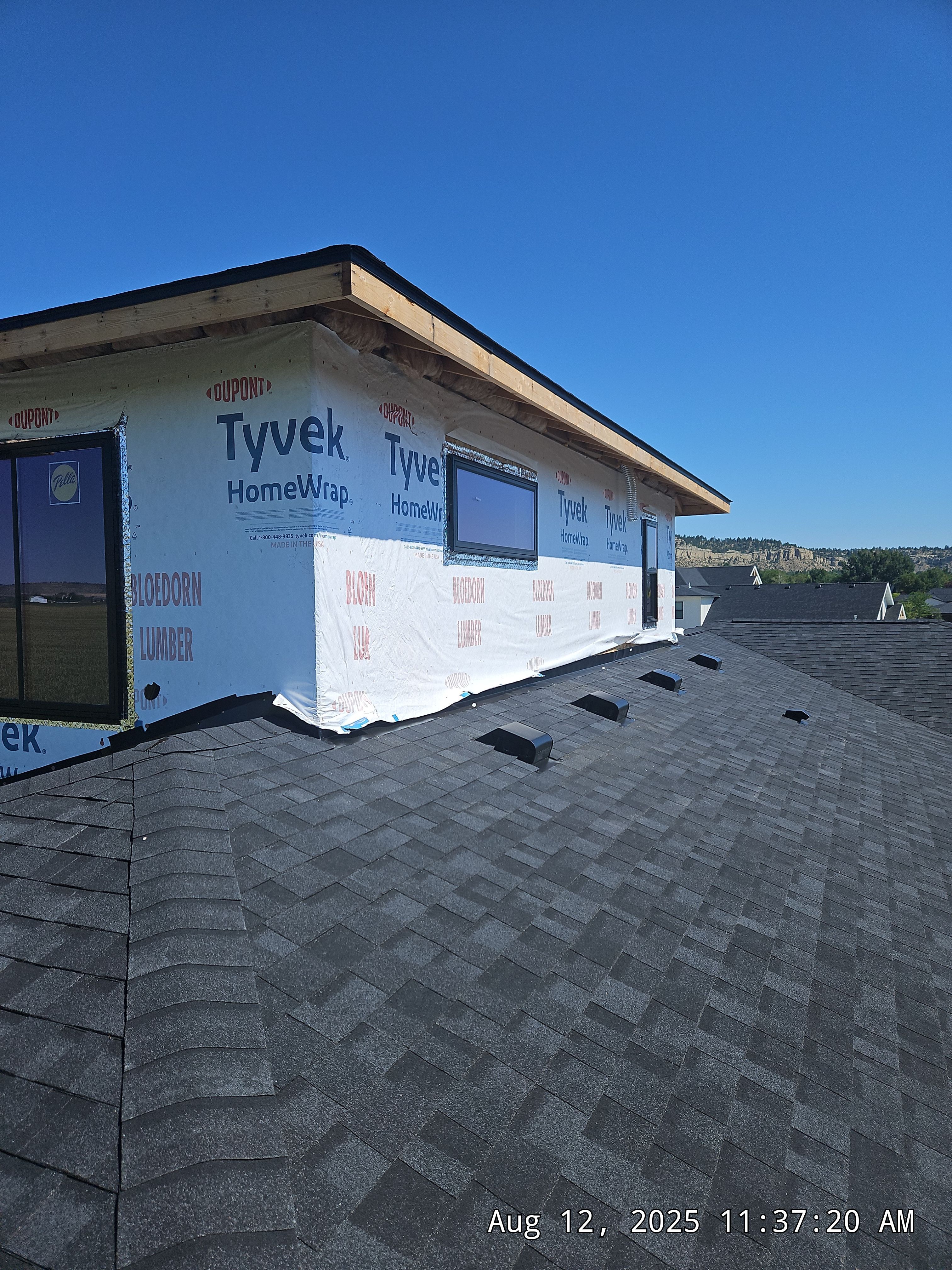 New Construction LP Smartside by Plankwalker Siding & Roofing