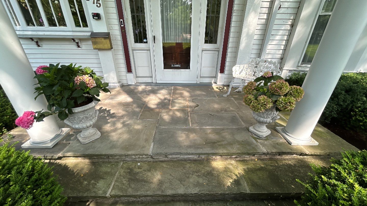 Housewashing  using Algaecide, soft wash soap by Northern Power Washing LLC.