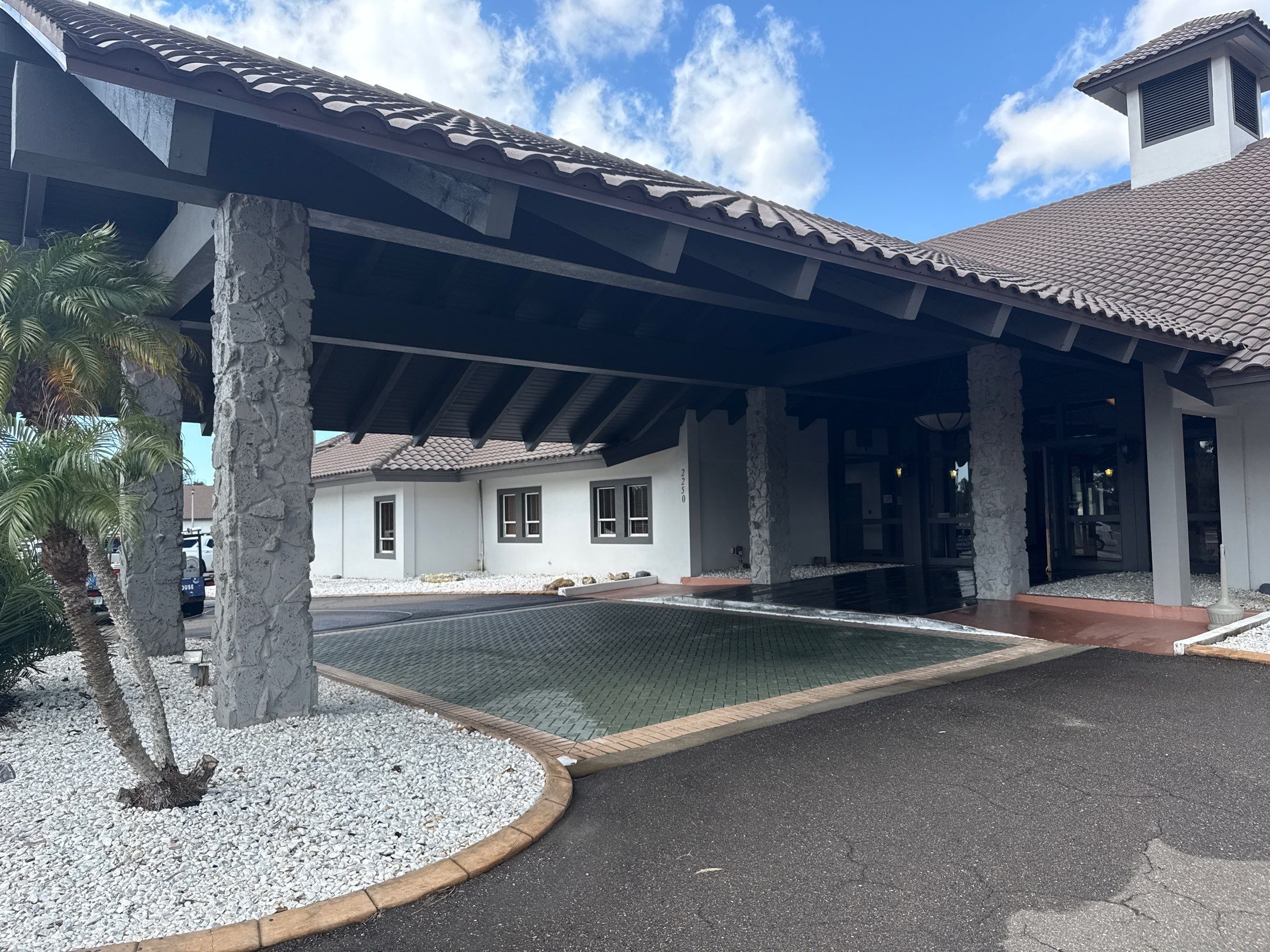 Commercial Entrance Cleaning at The Club at River Wilderness – Parrish, FL by Sunshine AquaWash