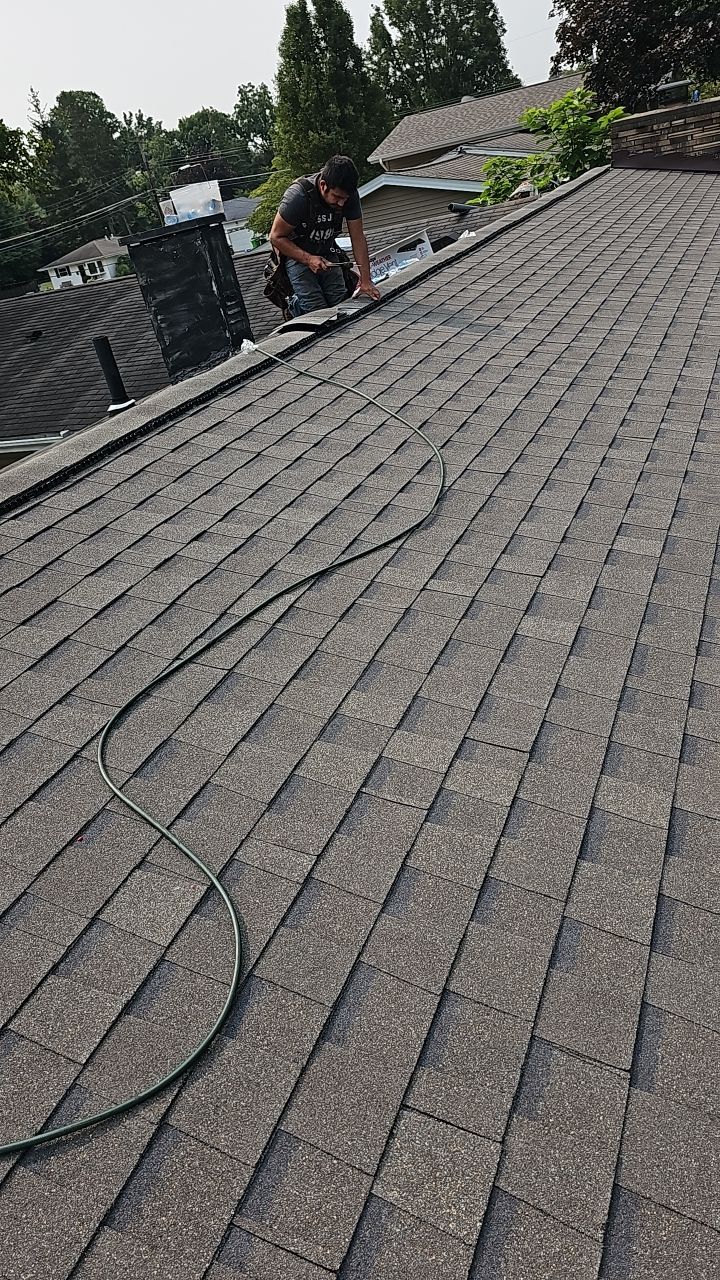 ATLAS PINNACLE COLOR: WEATHERED WOOD by Eagle Eye Roofing