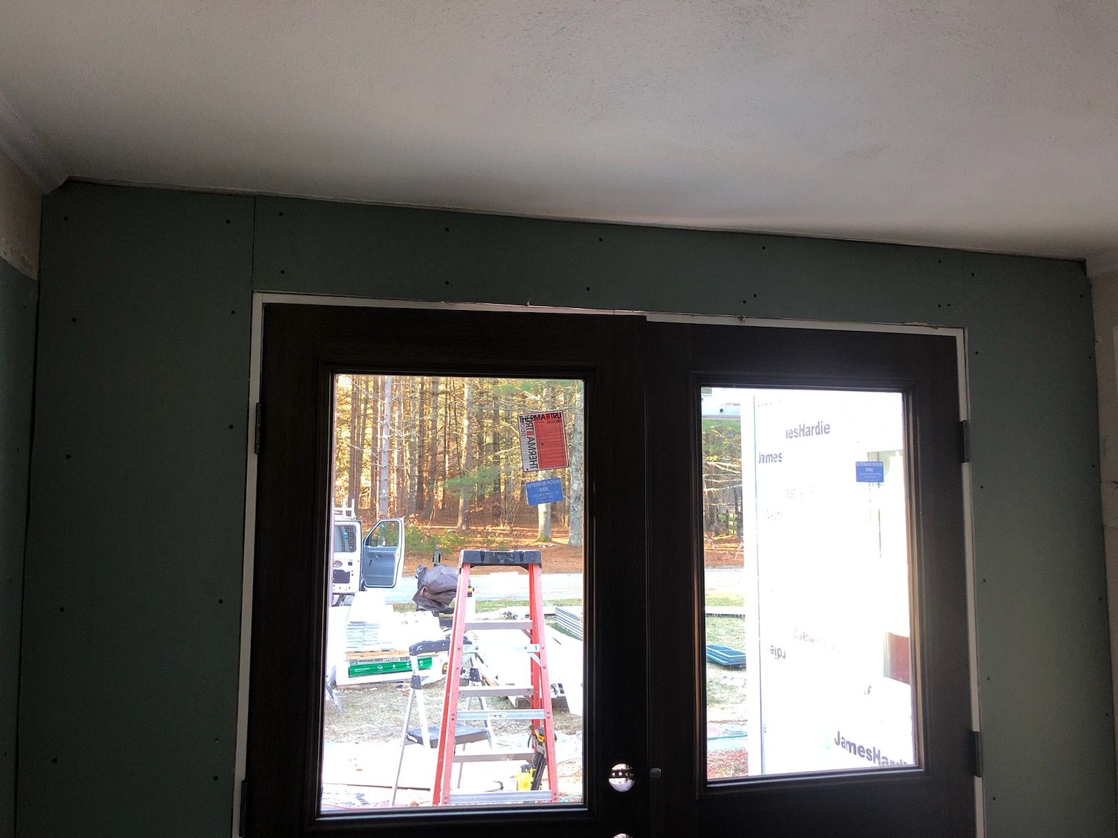 Exterior remodeling in Carlsile, MA by UBrothers Construction