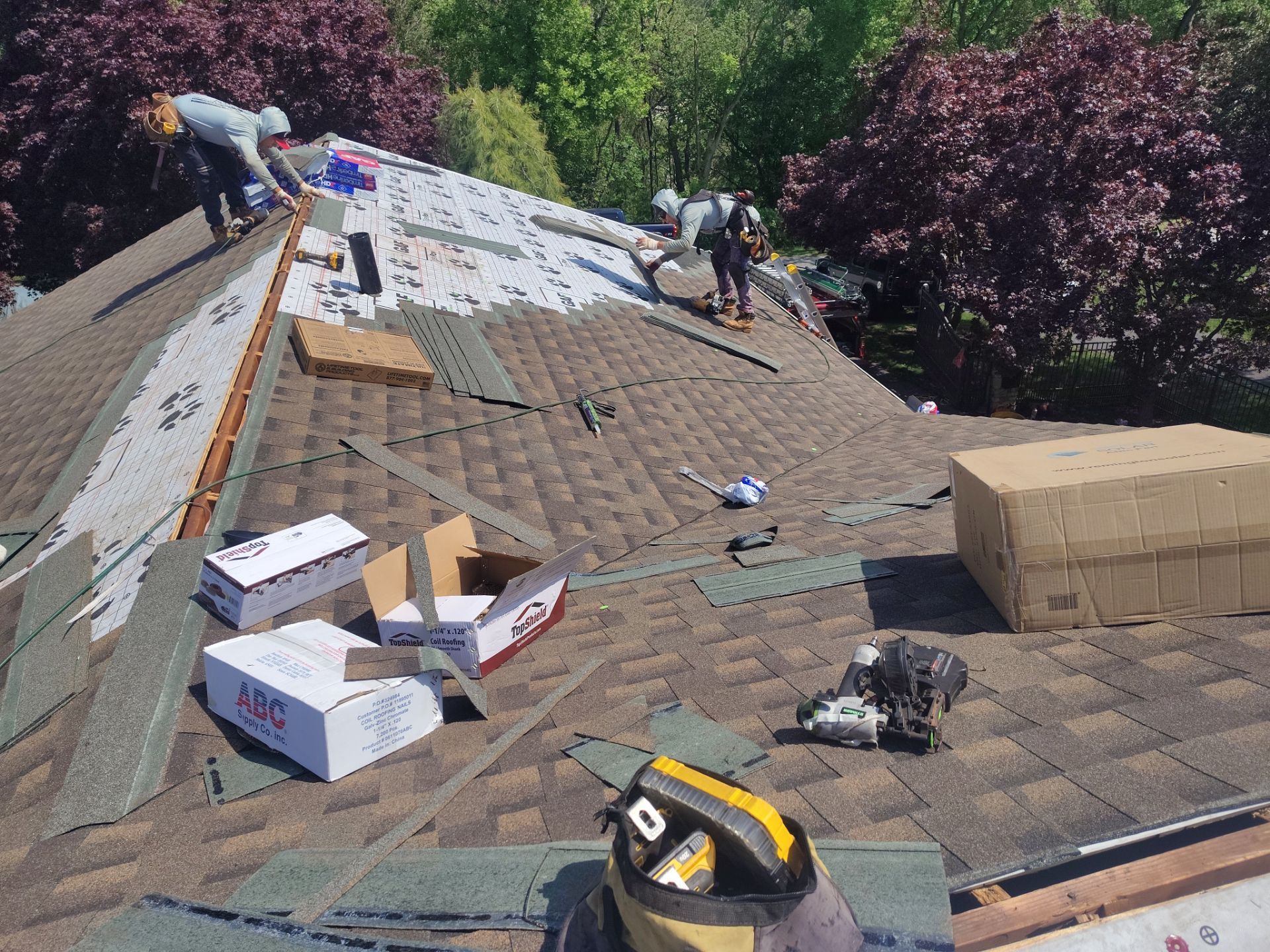 Residential Roofing Installation using Gaf Hdz Architectural Shingle by Teflon Roofing