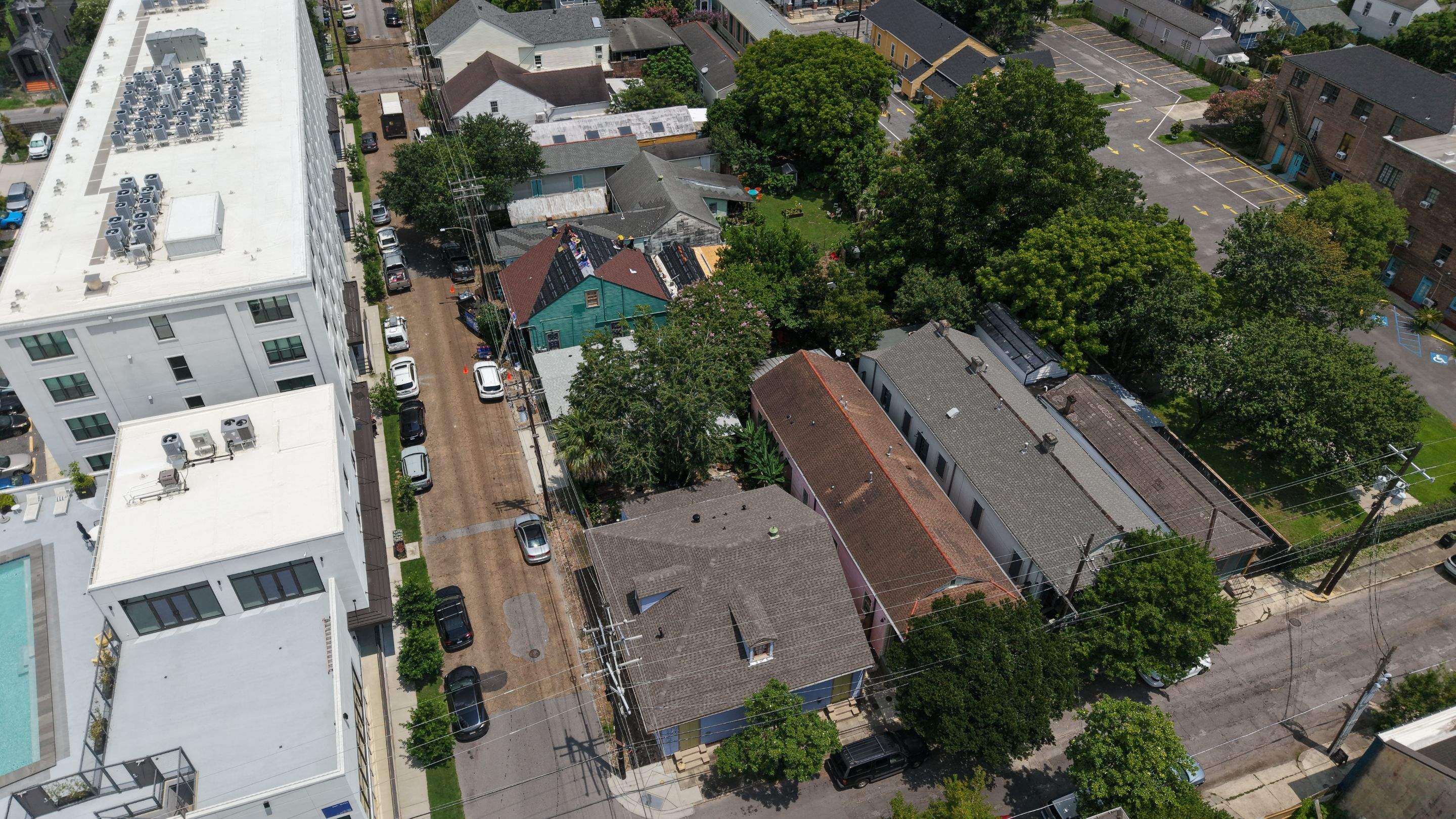 Roof Replacement in New Orleans by HDS Contractors