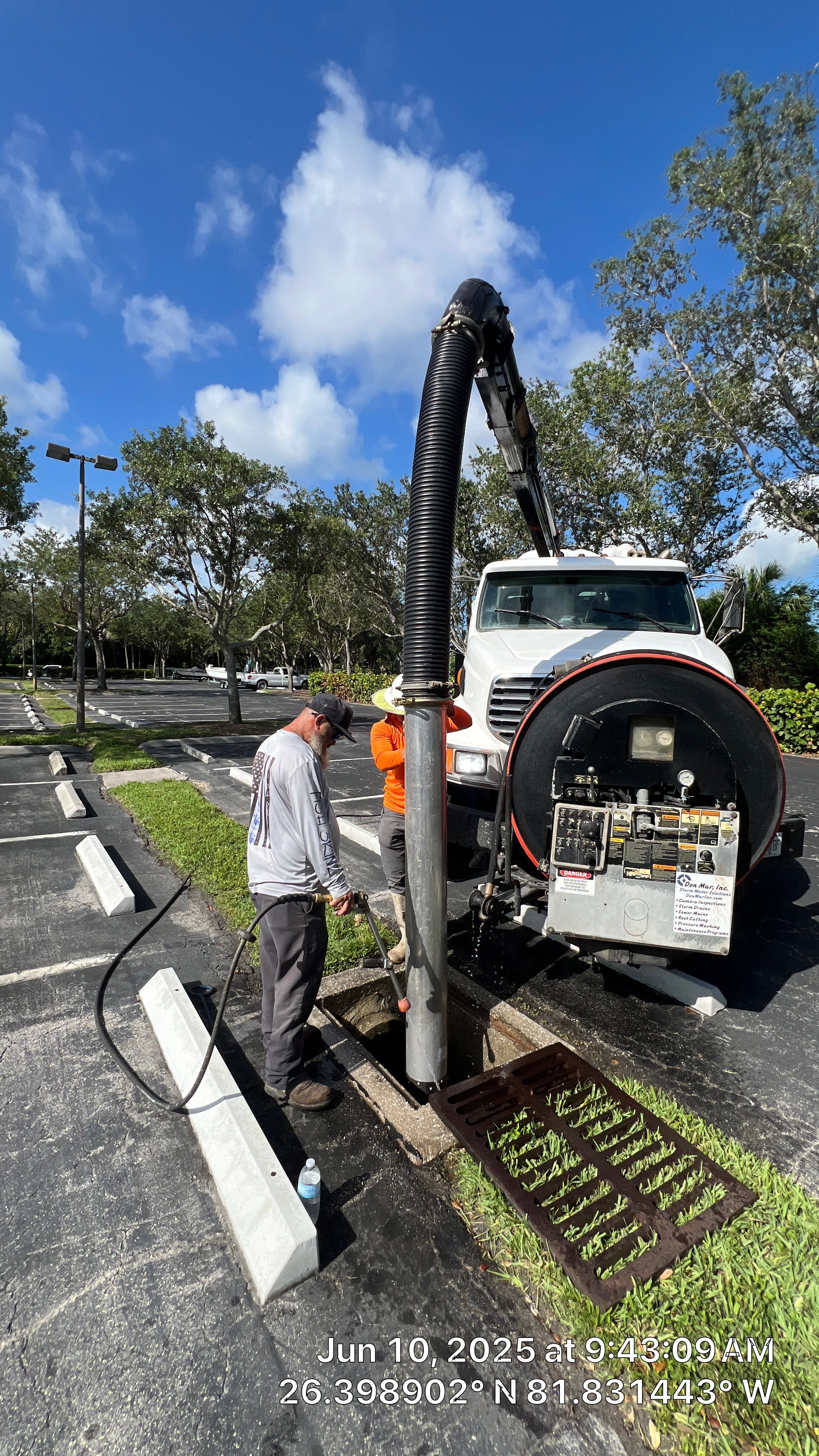 Pelican Landing Beach Parking Lot Stormwater System Maintenance by Don Mar, Inc. Storm Water Solutions