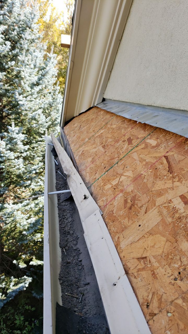 Residential Roofing Installation using GAF Glenwood Premium Shingle by The Roof Doctor