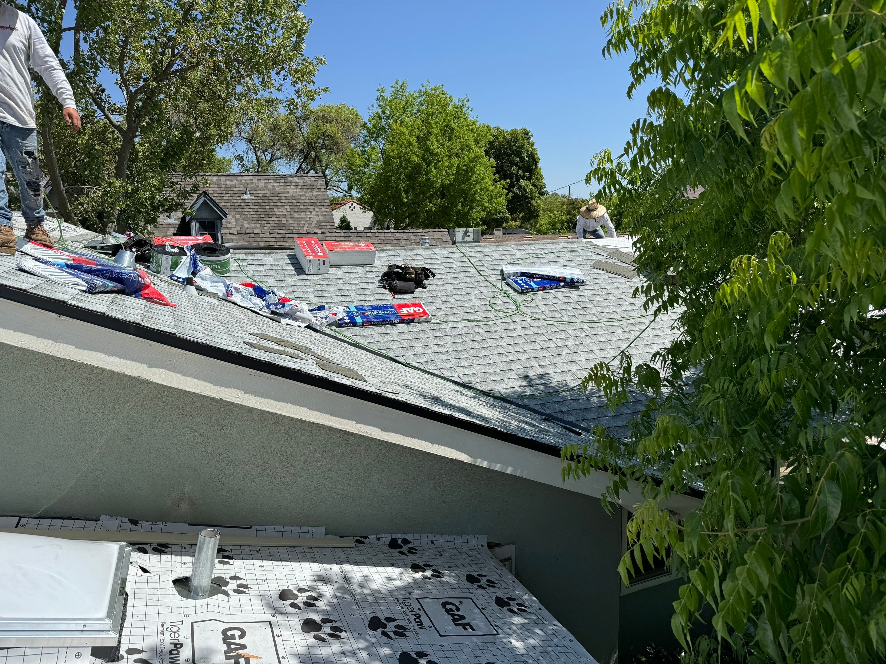 GAF Timberline HDZ-RS shingle project by Straight Edge Roofing Inc