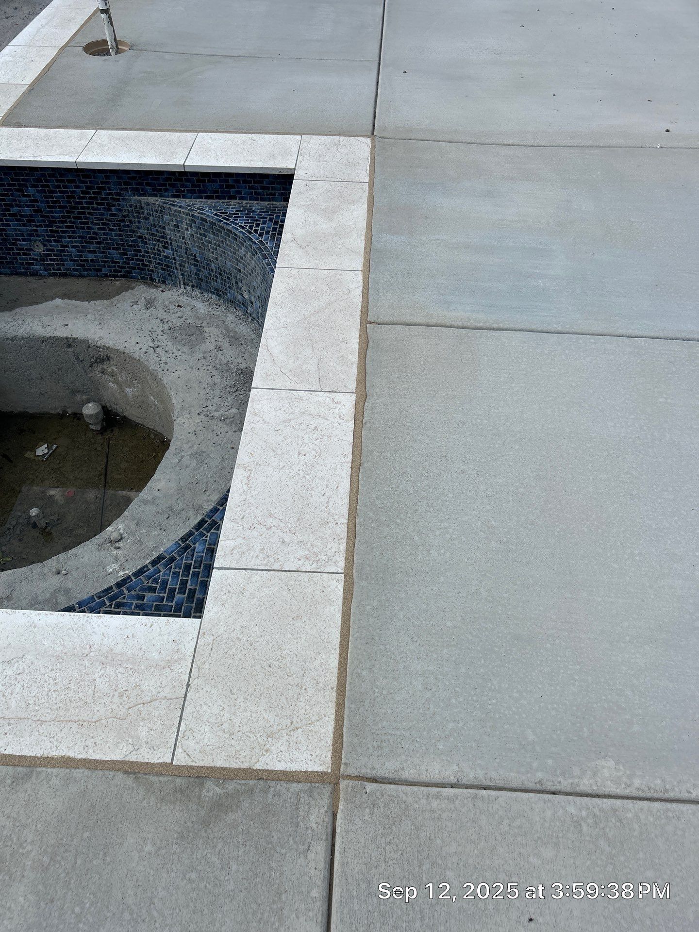 Geometric Pool with Inset Spa and Dark Interior by Pinnacle Pools and Spas - DFW