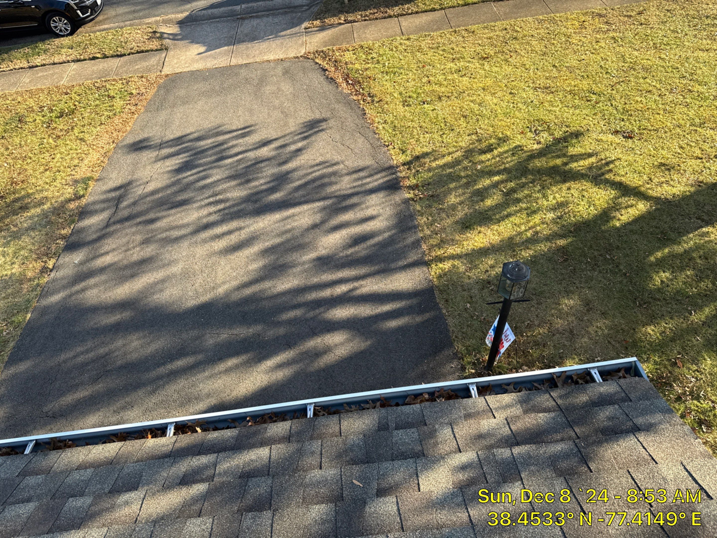 gutters guards using bulldog by La Bendicion Contruction Llc