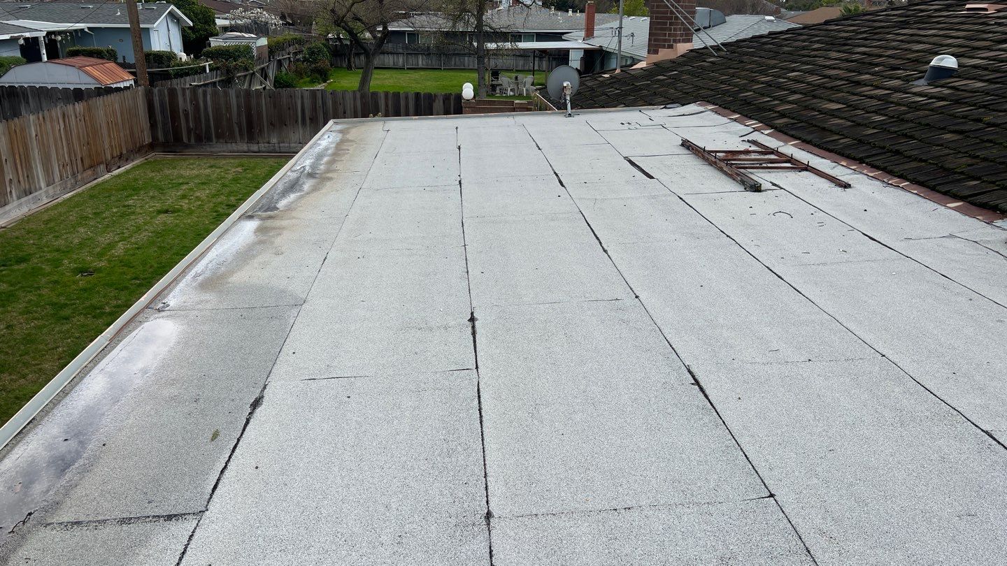 Installation of Certainteed Presidential shingles on residential house by Straight Edge Roofing Inc