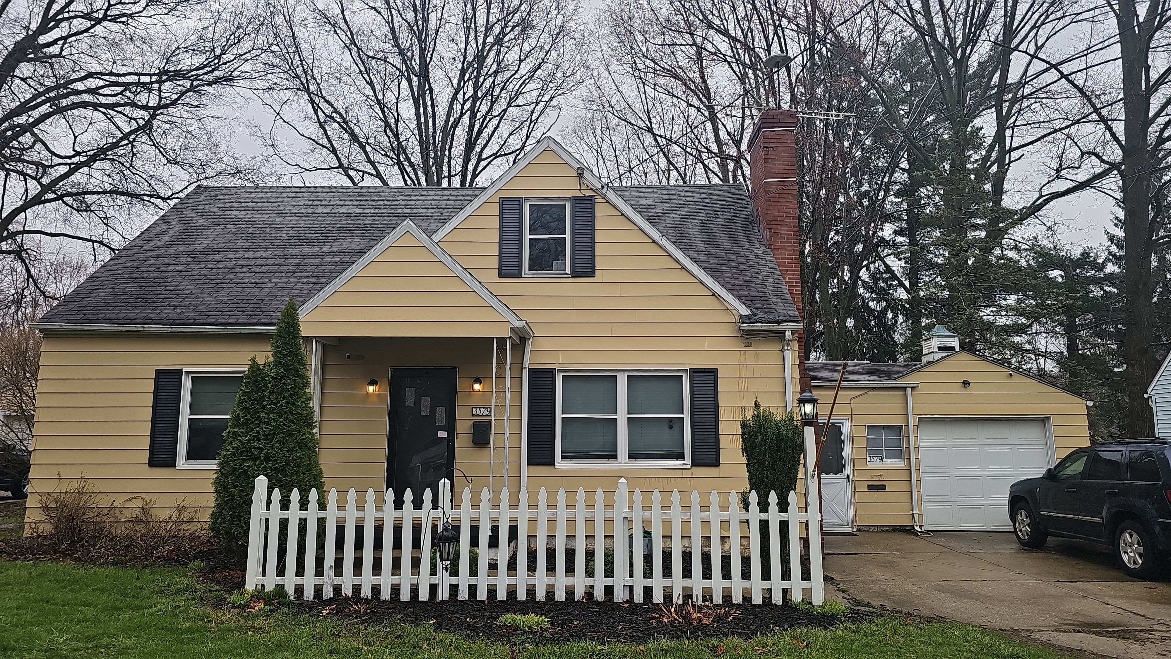 Atlas Pinnacle, Color, Black Shadow, Drip Edge, Color, Black by Eagle Eye Roofing
