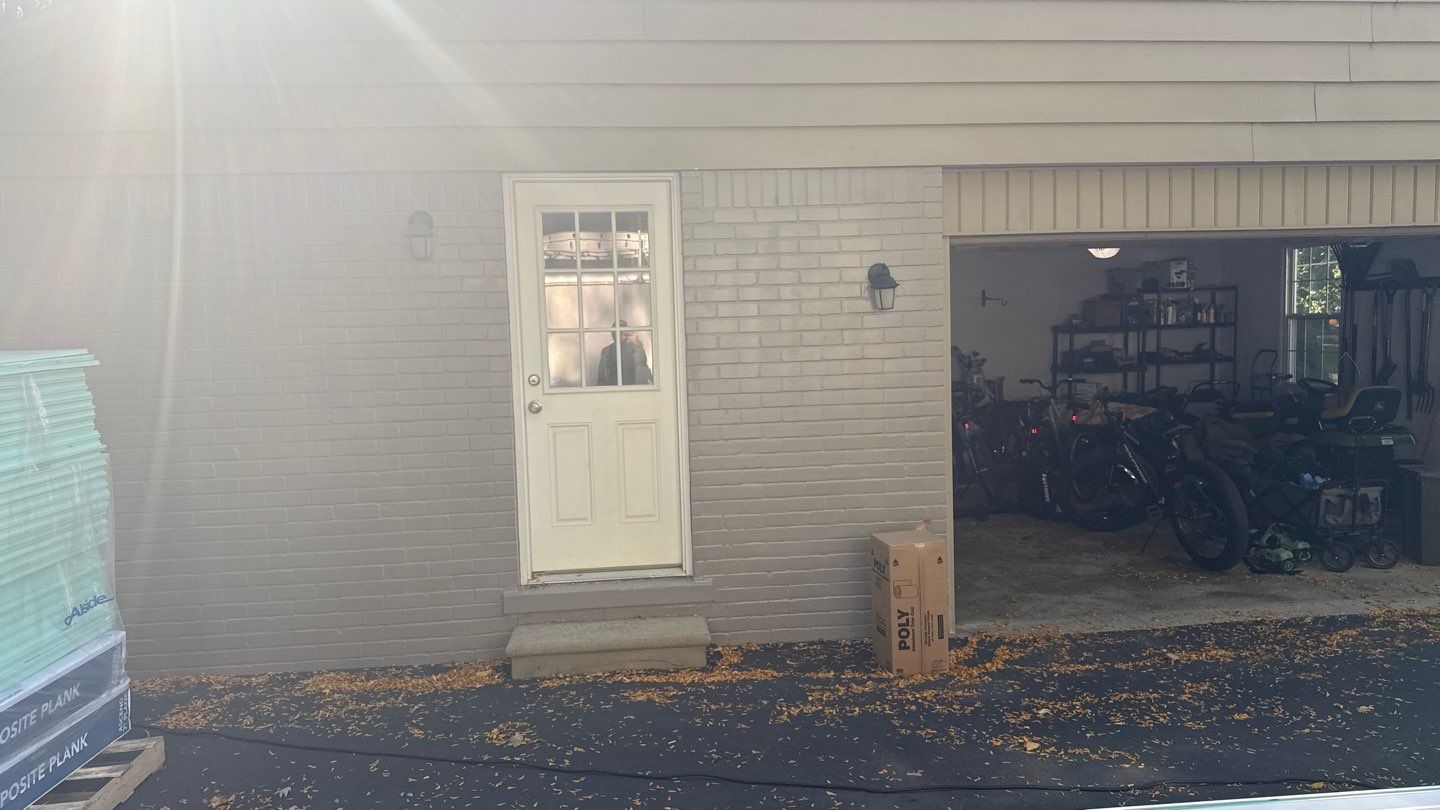 Siding Replacement using Alside S7 Cedar Mill Grain Storm Grey by 180 Contractors