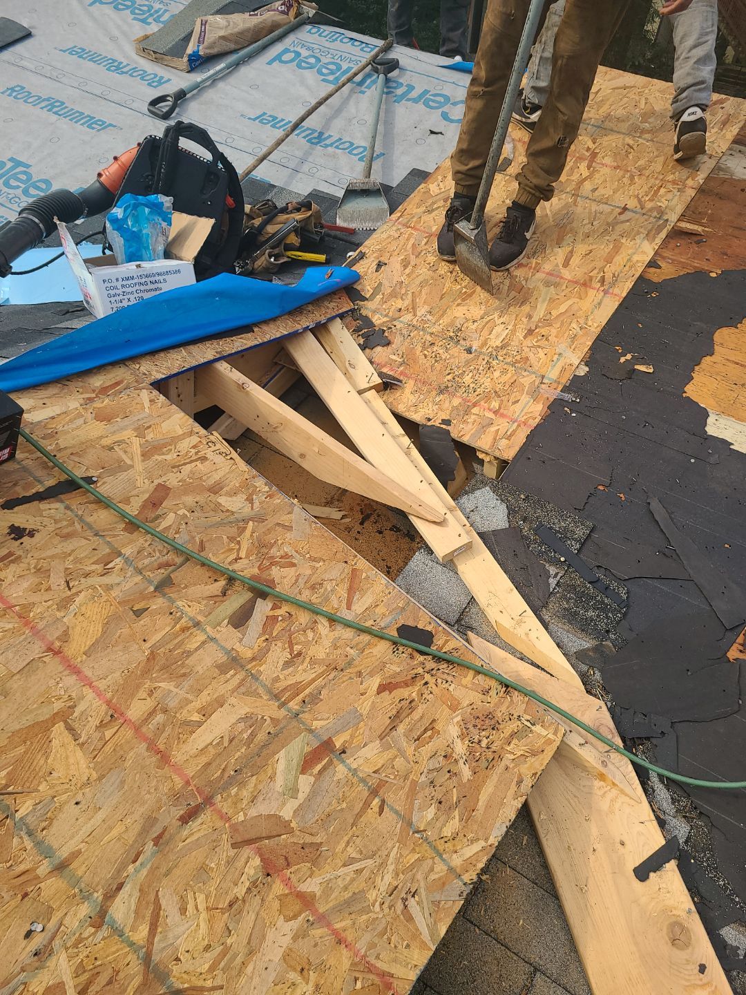 Arlington CertainTeed Landmark Pro Roof in Max Def Moire Black by RM Banning, Inc.